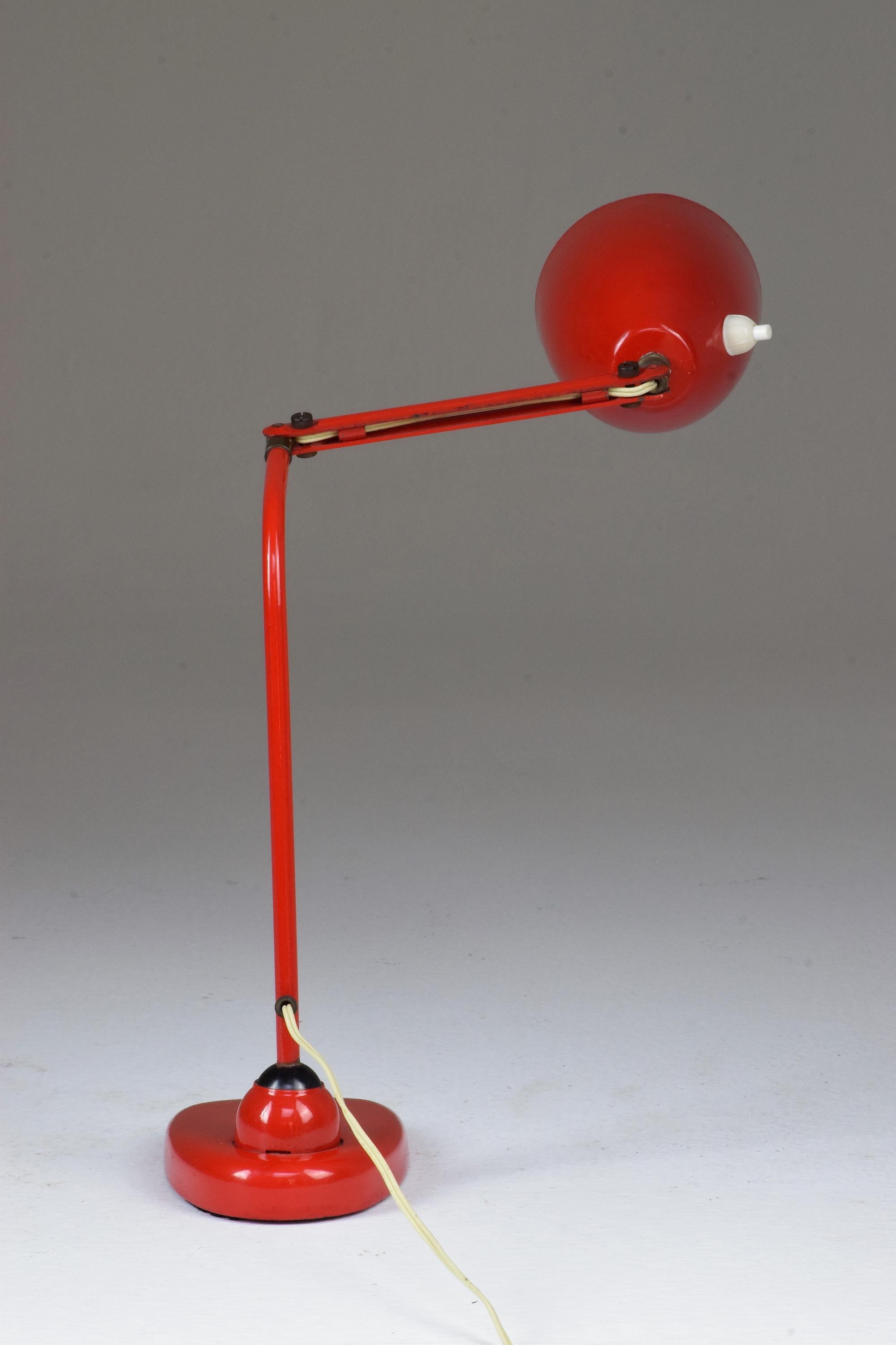 Italian Vintage Midcentury Desk Lamp in the style of Stilnovo 1