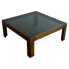 Italian Retro Mid-Century-Modern Coffee Table in the Style of Afra and Scarpa