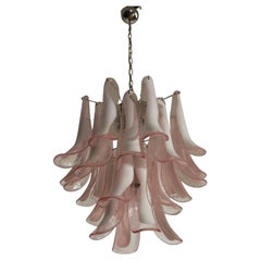 Lampadario vintage italiano di Murano - 26 petali di vetro rosa