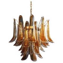 Italian vintage Murano chandelier - 36 lattimo amber glass petals