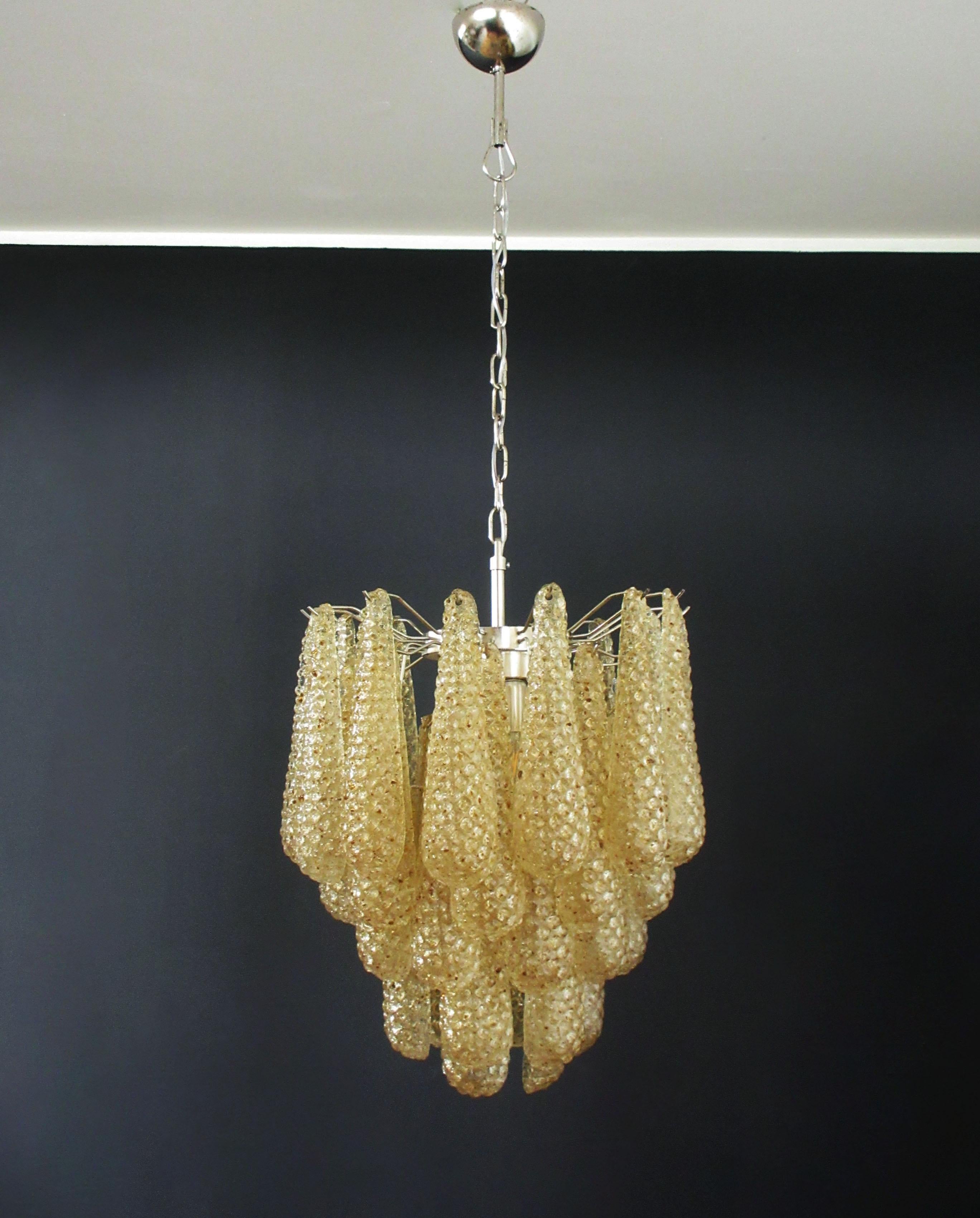 20th Century Italian Vintage Murano Chandelier 41 Amber Glass Petals Drop For Sale