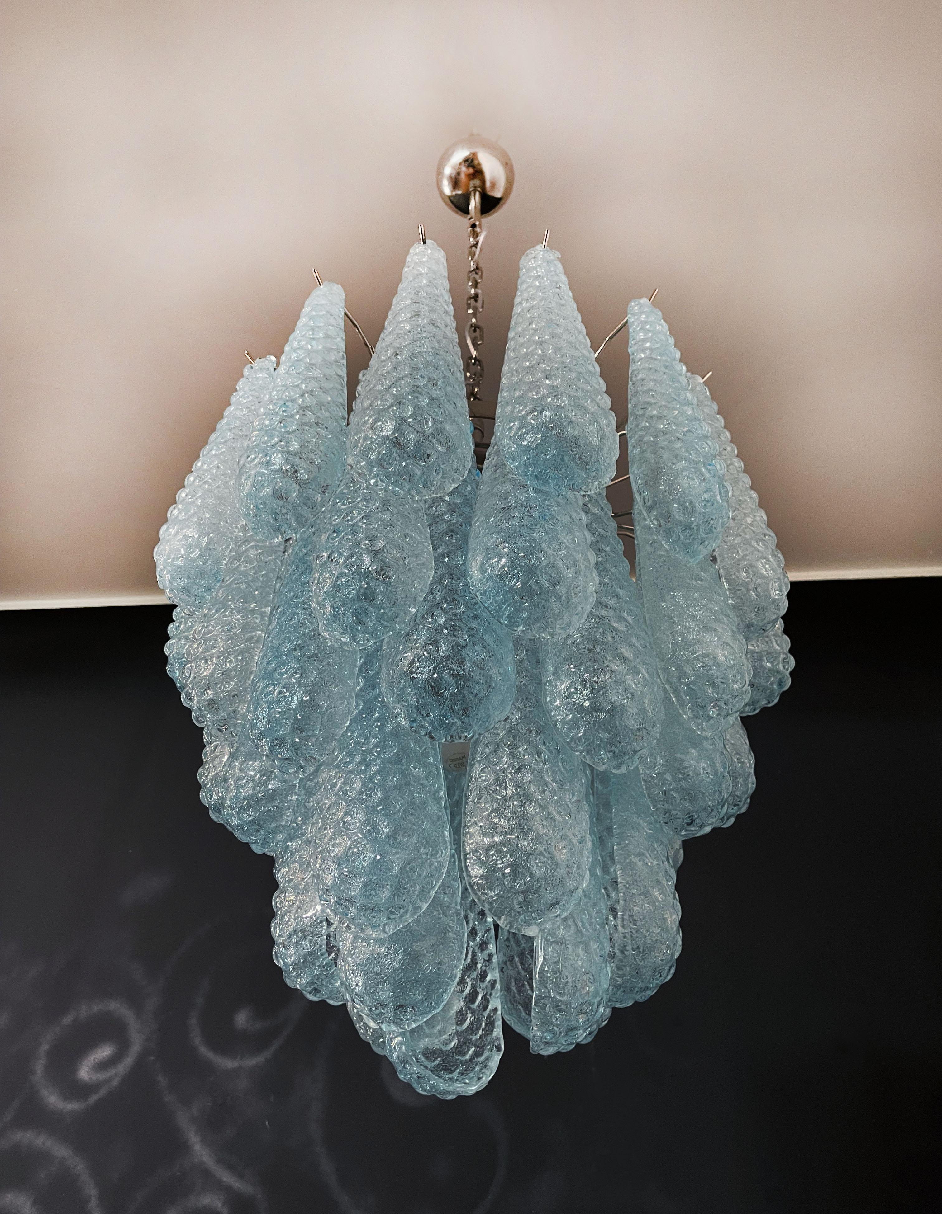Italian Vintage Murano Chandelier 41 Blue Glass Petals Drop In Good Condition In Gaiarine Frazione Francenigo (TV), IT