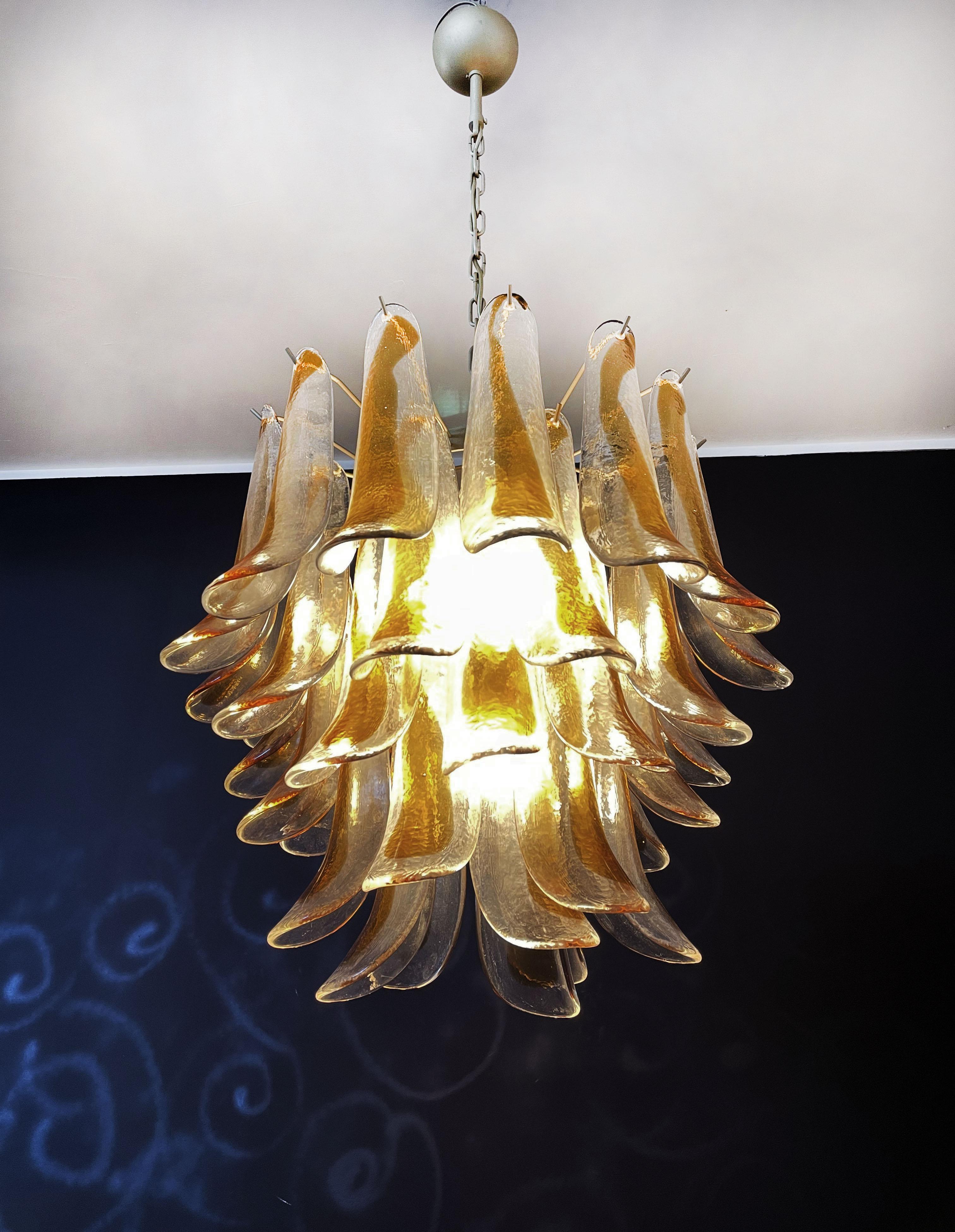 Lampadario Vintage Italian Murano - 41 petali di vetro ambrato 8