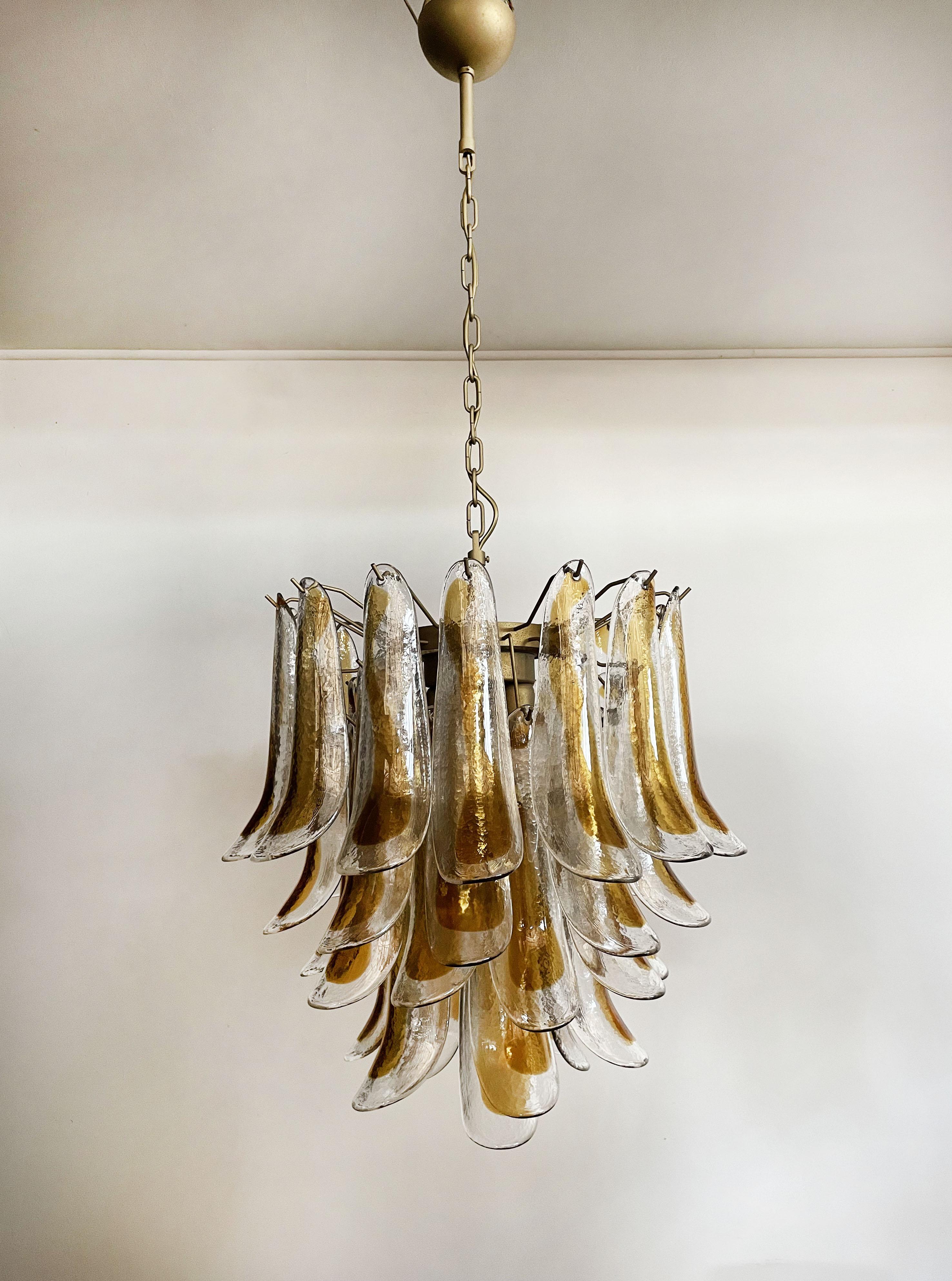 Lampadario Vintage Italian Murano - 41 petali di vetro ambrato 12
