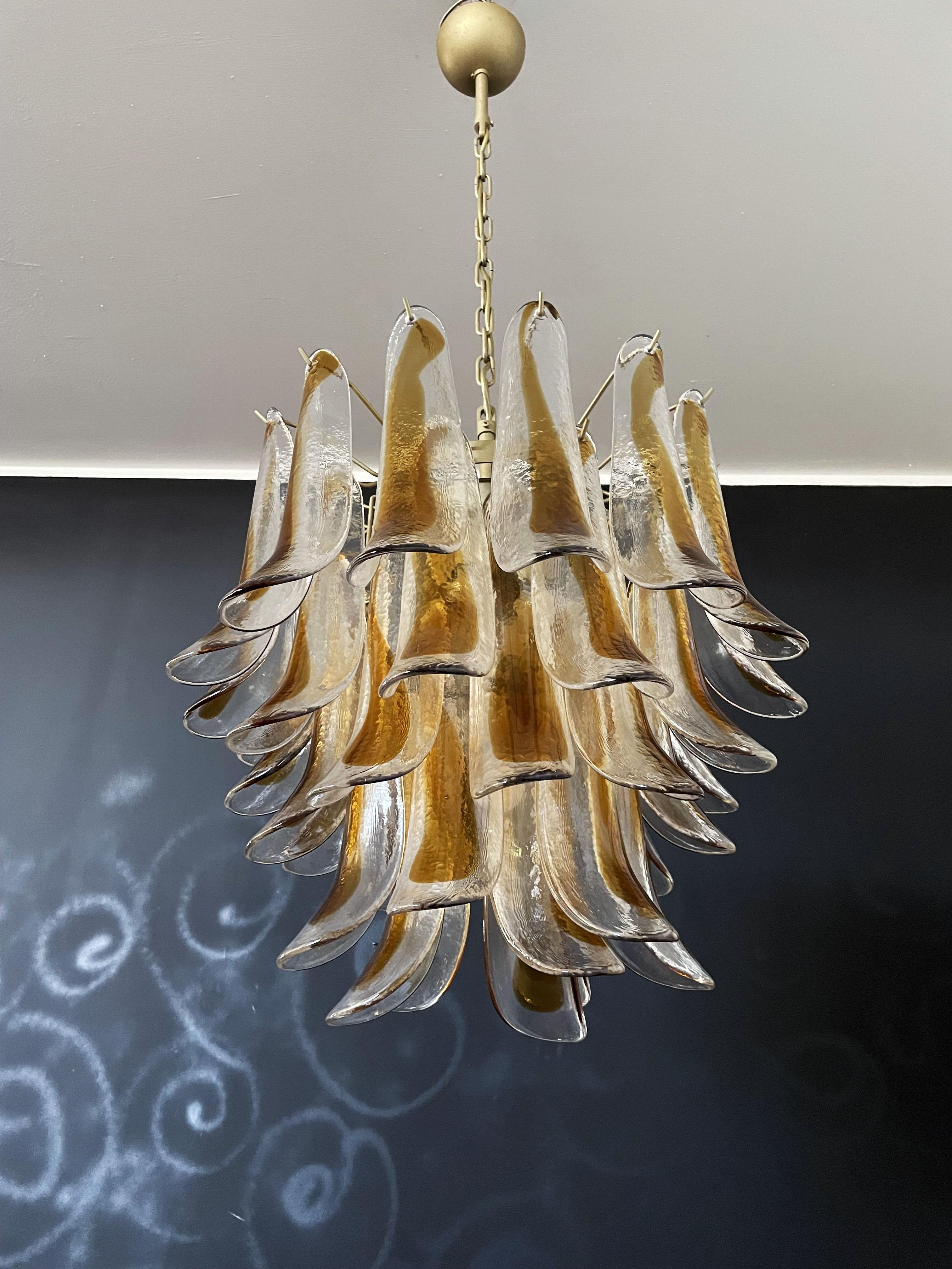 Galvanizzato Lampadario Vintage Italian Murano - 41 petali di vetro ambrato