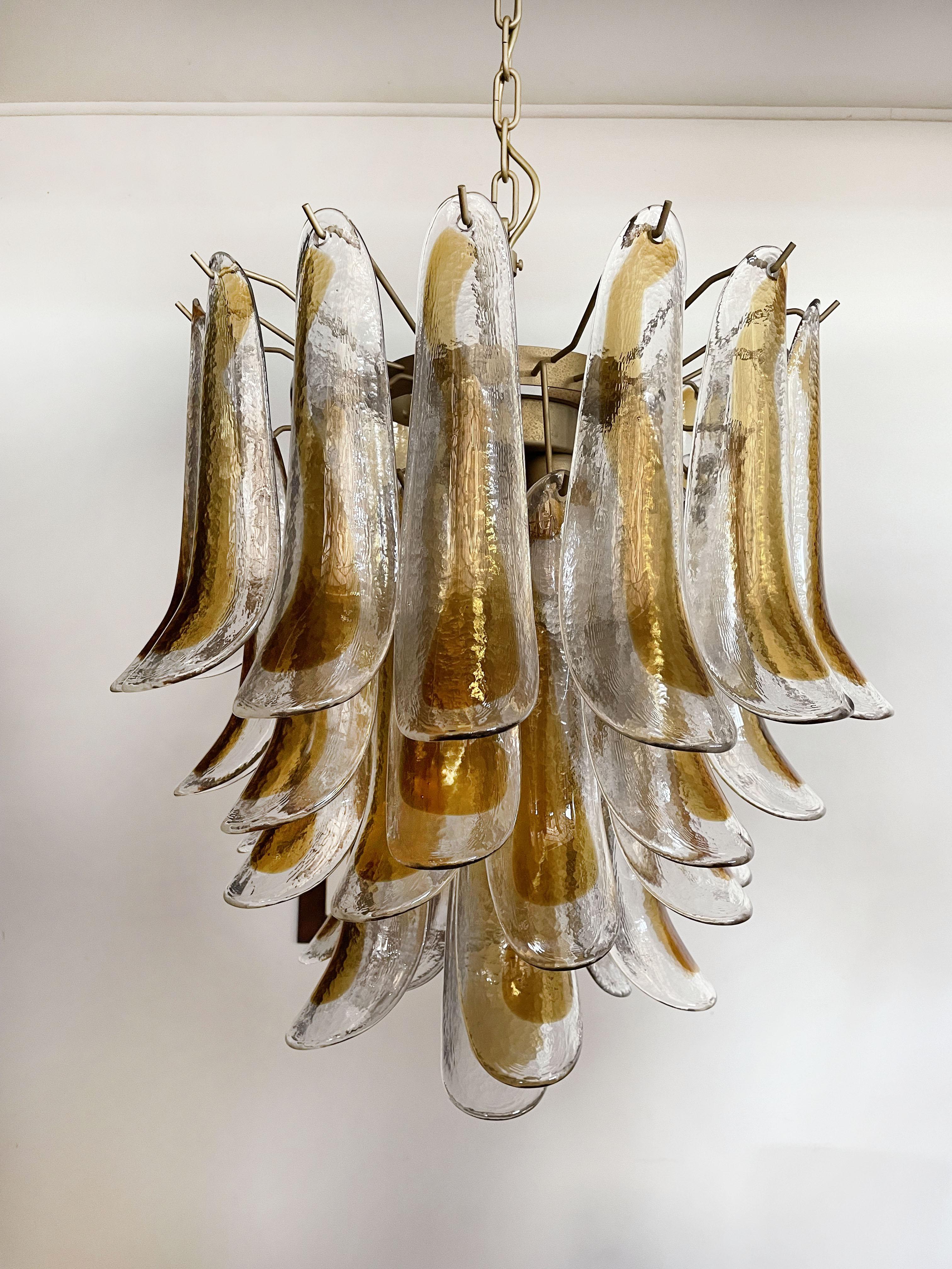 XX secolo Lampadario Vintage Italian Murano - 41 petali di vetro ambrato