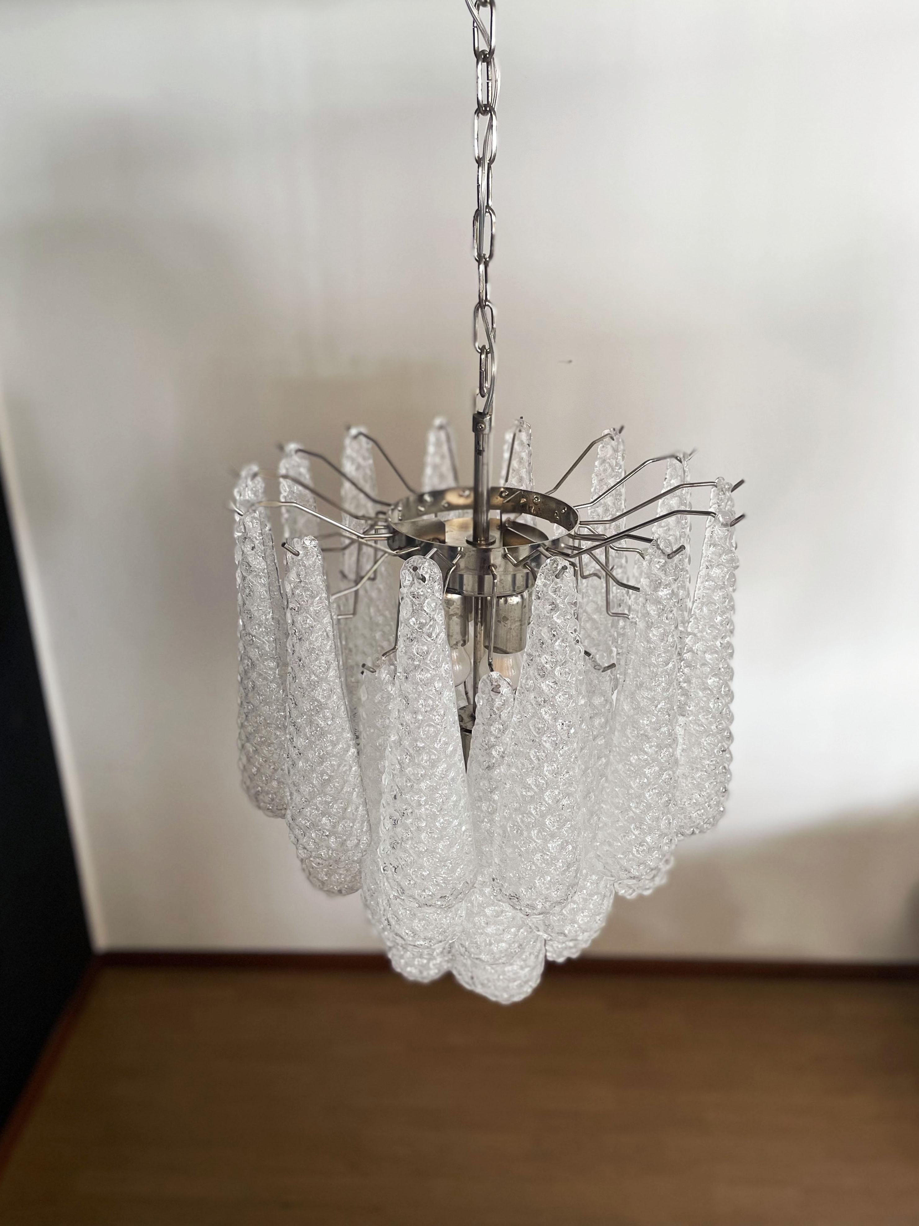 Italienischer Vintage Murano Kronleuchter 41 Glasblütenblätter Tropfen im Angebot 9
