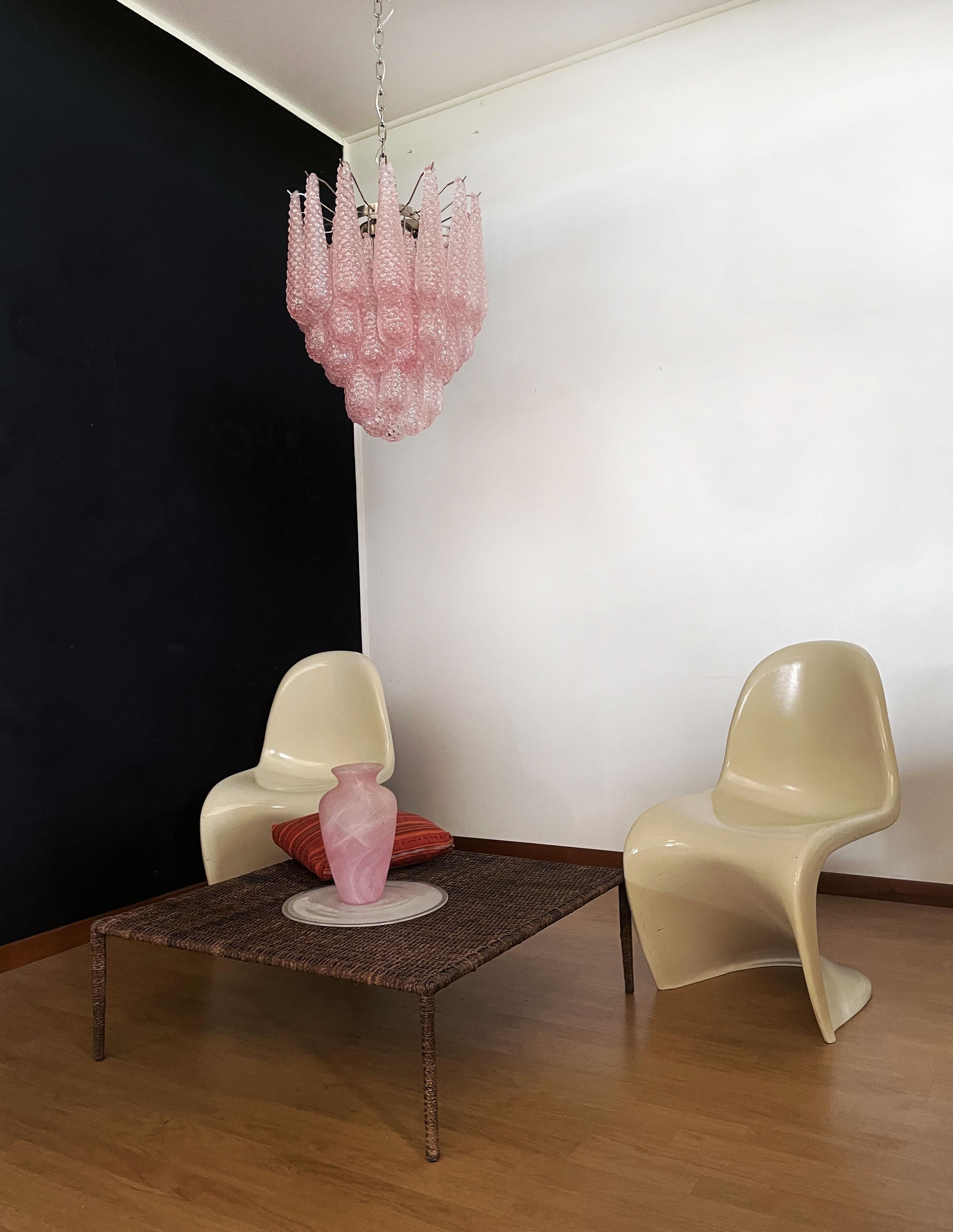 Italian vintage Murano chandelier made by 41 glass petals (Pink crystal, smooth outside, with powder and then rough inside.) in a chrome frame.
Period: late 20th century
Dimensions: 49.20 inches (125 cm) height with chain; 25.80 inches (68 cm)