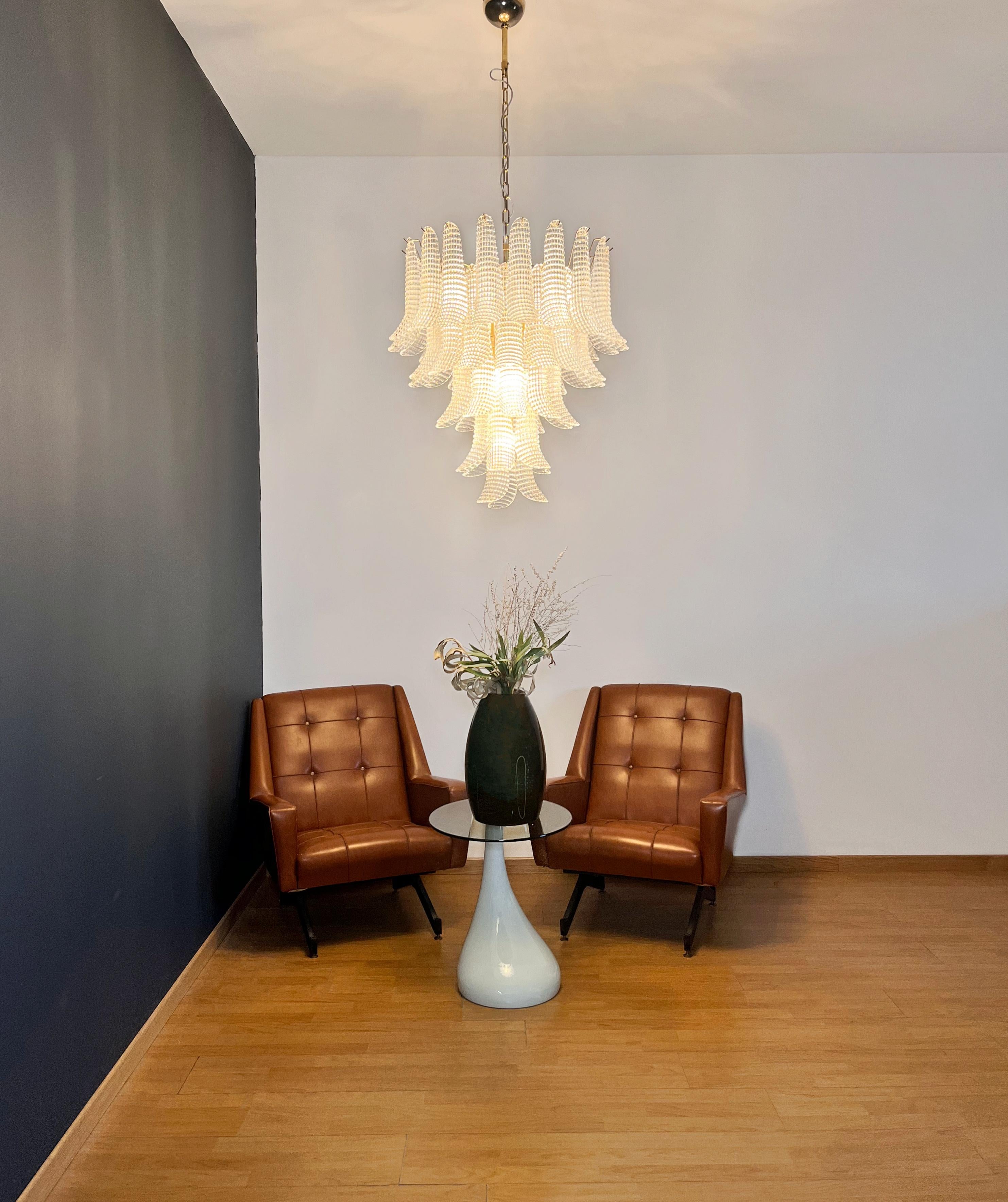 Lampadario vintage italiano di Murano - 52 petali di cristallo in vendita 2