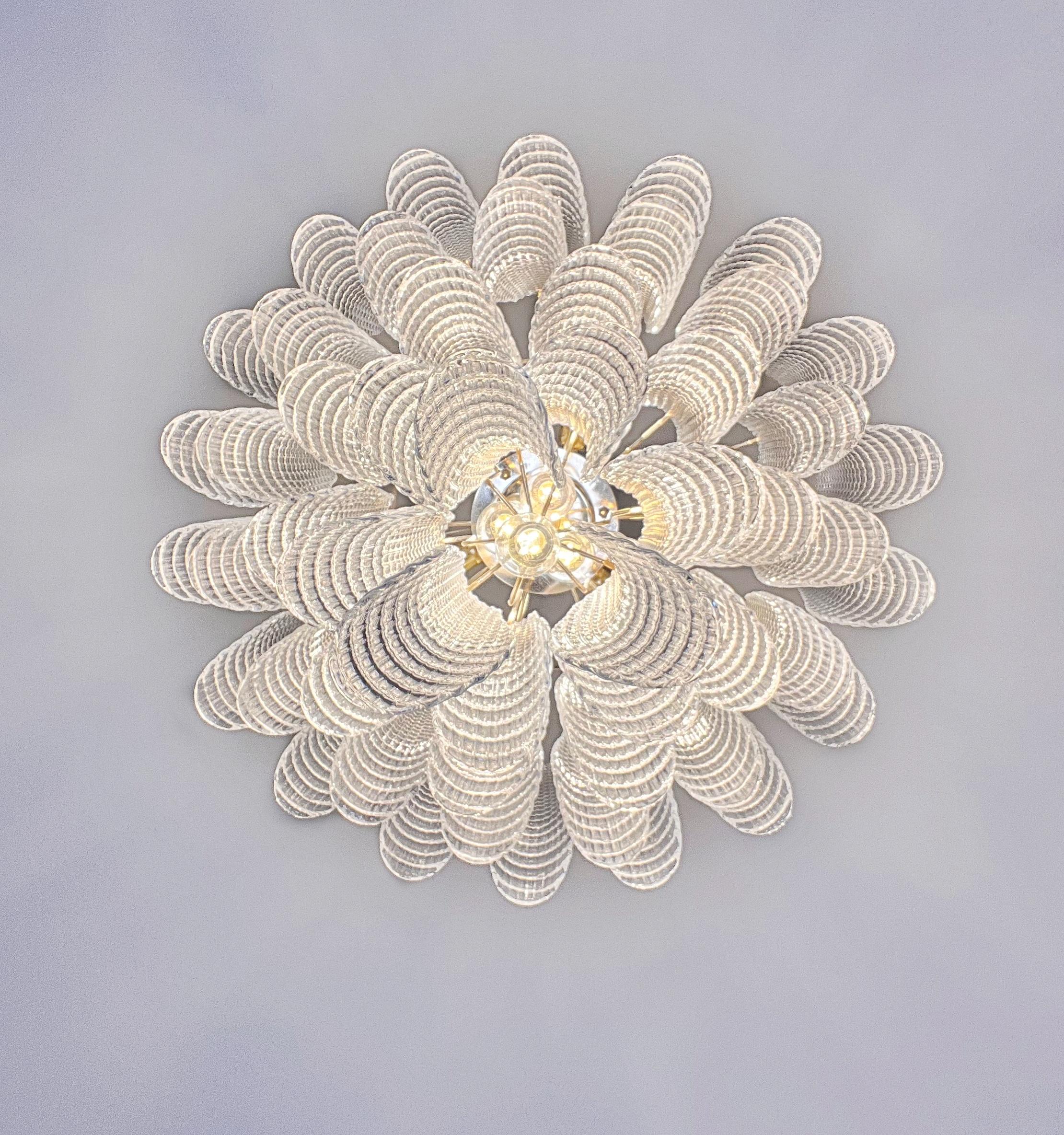 Lampadario vintage italiano di Murano - 52 petali di cristallo in vendita 11