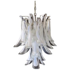 Italian Vintage Murano Chandelier in the Manner of Mazzega, 30 Glass Petals