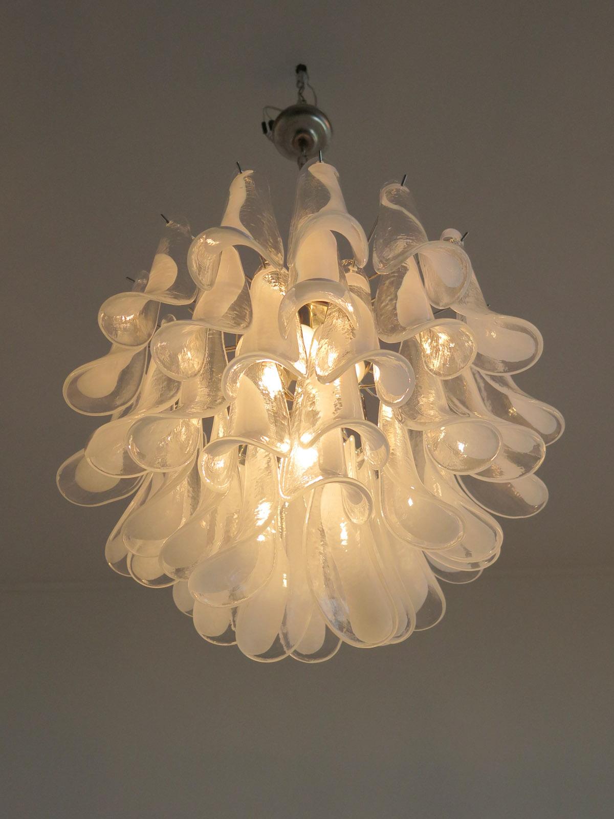 Mid-Century Modern Italian Vintage Murano Chandelier in the Manner of Mazzega, 41 Glass Petals