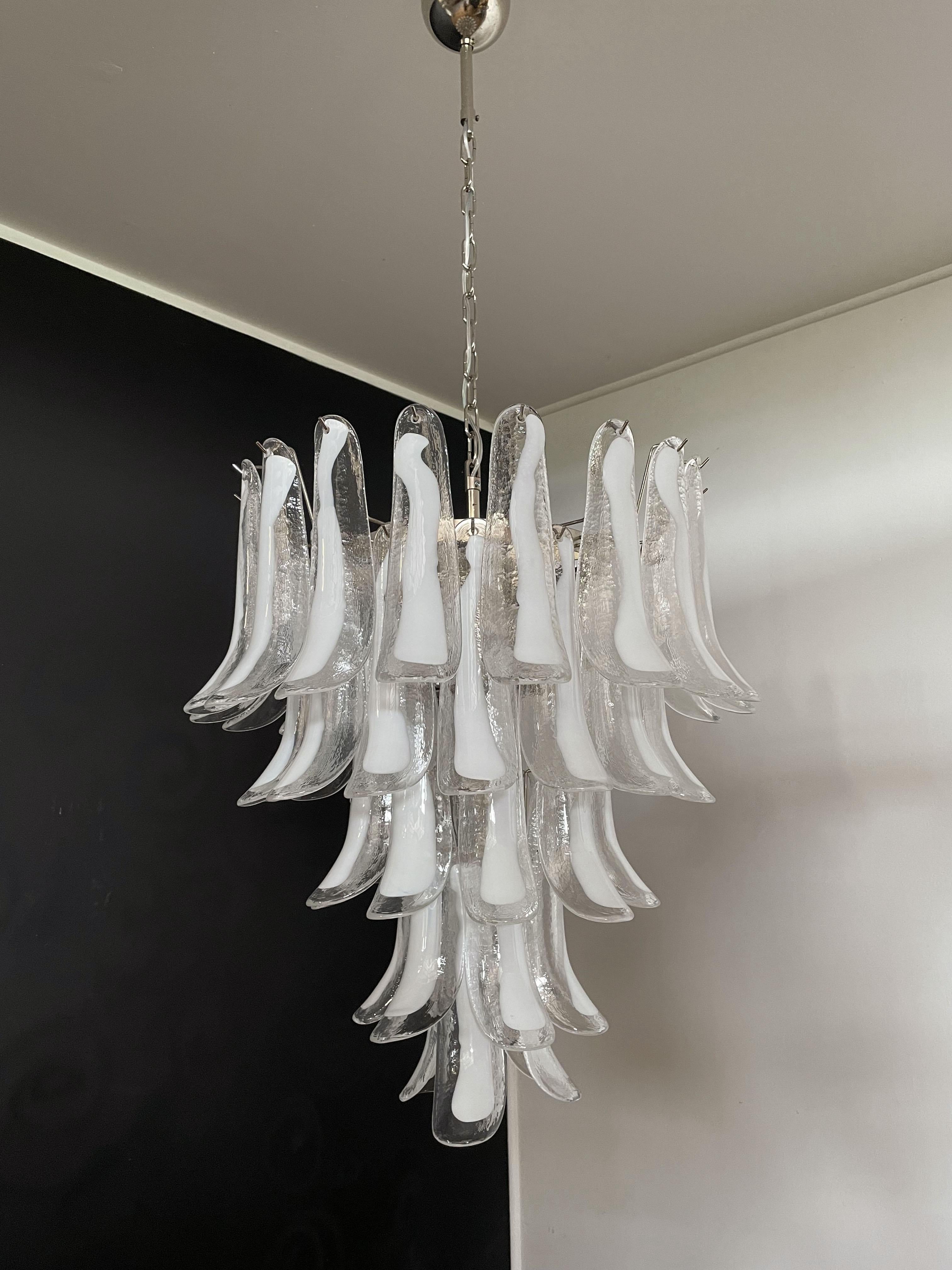 20th Century Italian vintage Murano chandelier in the manner of Mazzega - 52 glass petals For Sale