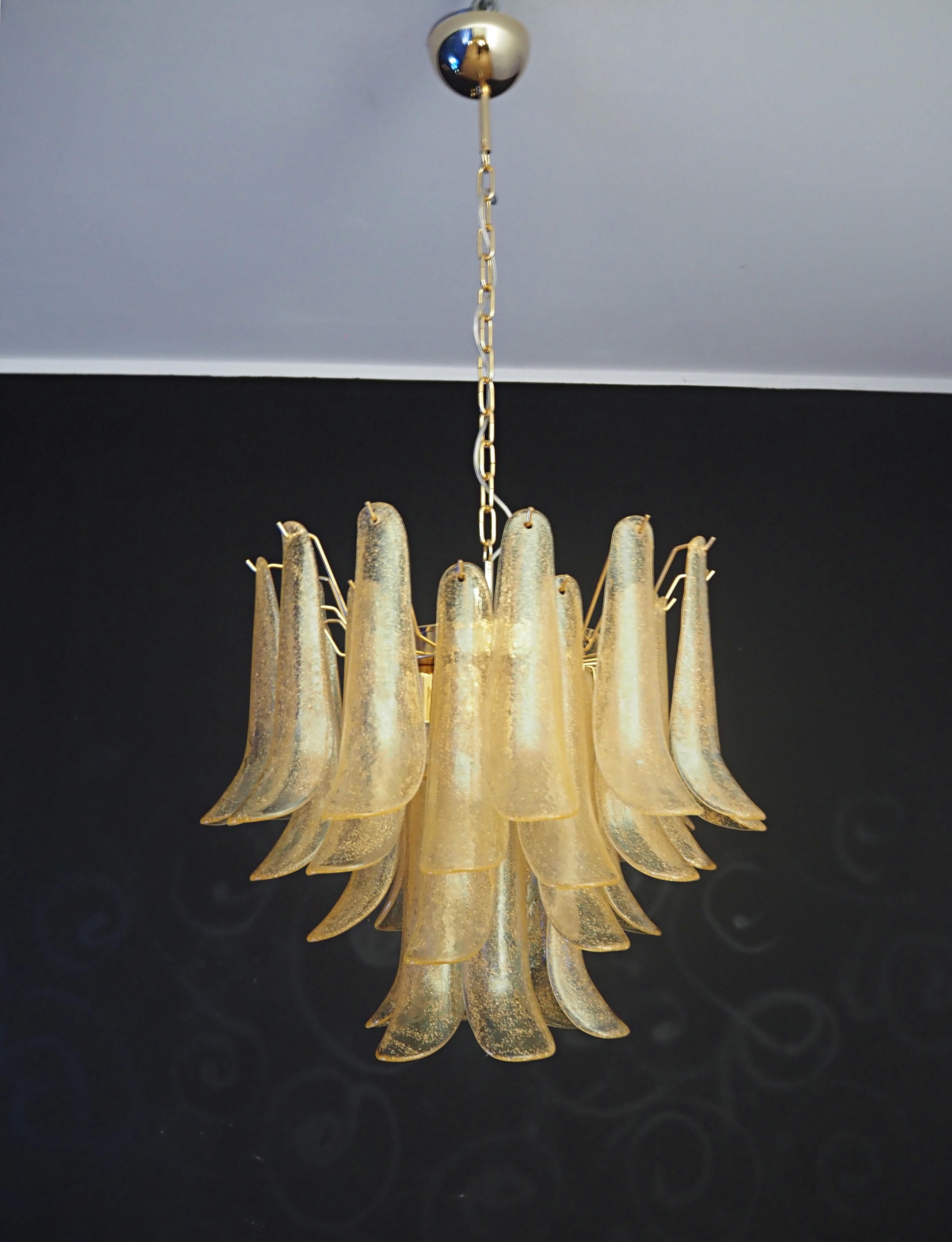 Art Glass Italian vintage Murano chandelier - Mazzega - 36 GOLD glass petals For Sale