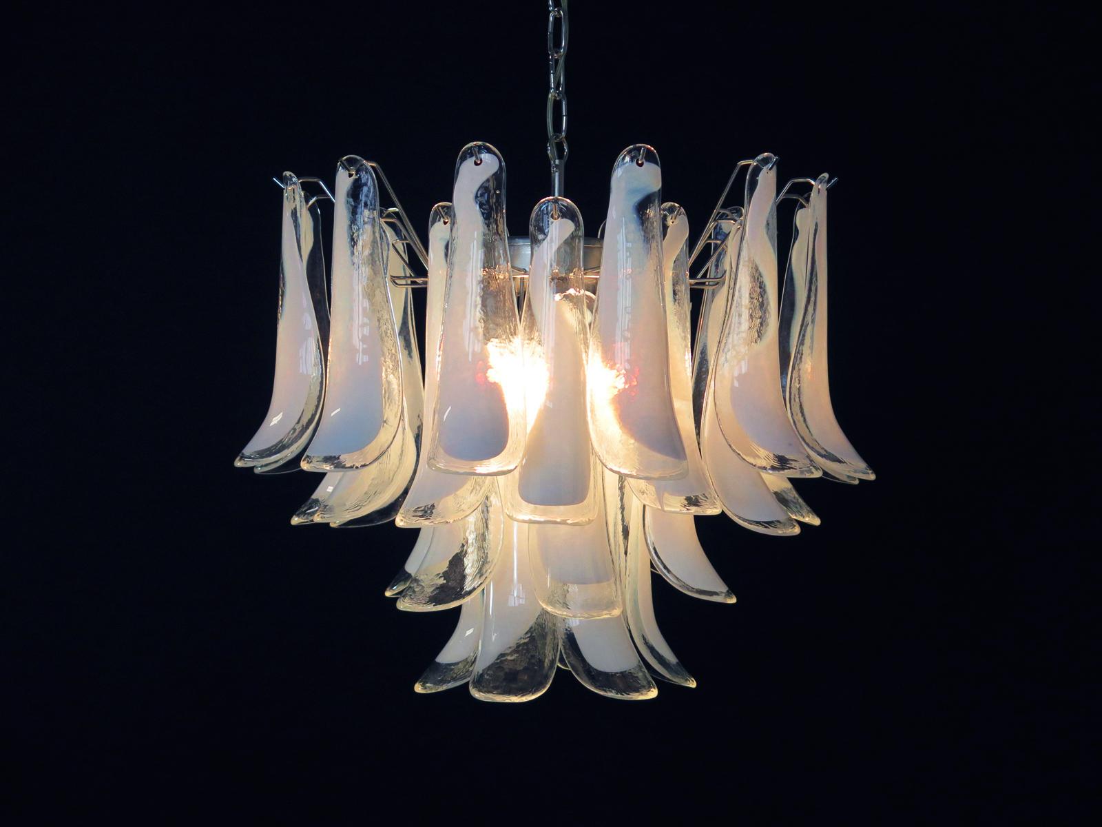 Italian Vintage Murano Chandelier, Mazzega, 36 Lattimo Glass Petals 4
