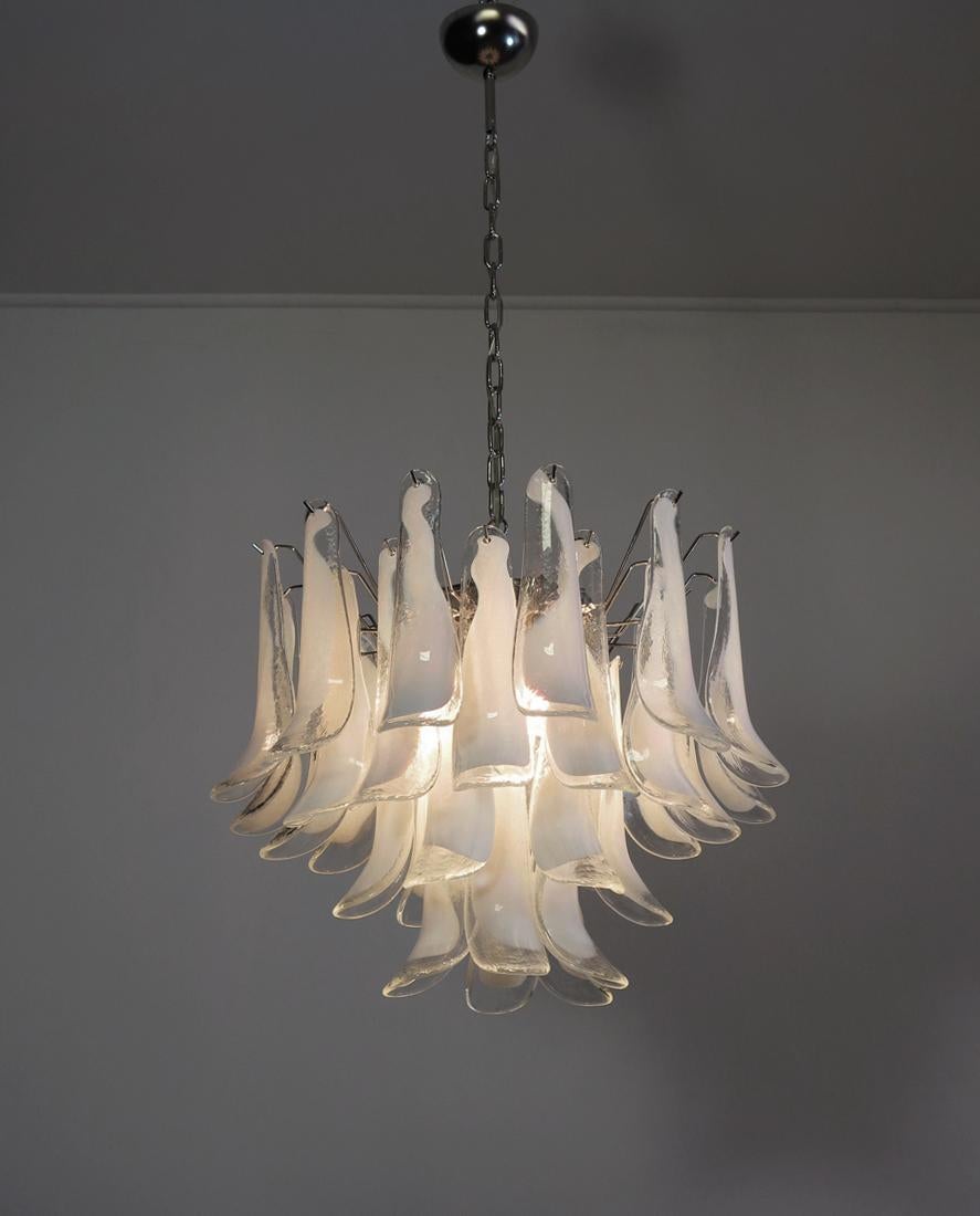Italian Vintage Murano Chandelier, Mazzega, 36 Lattimo Glass Petals 1