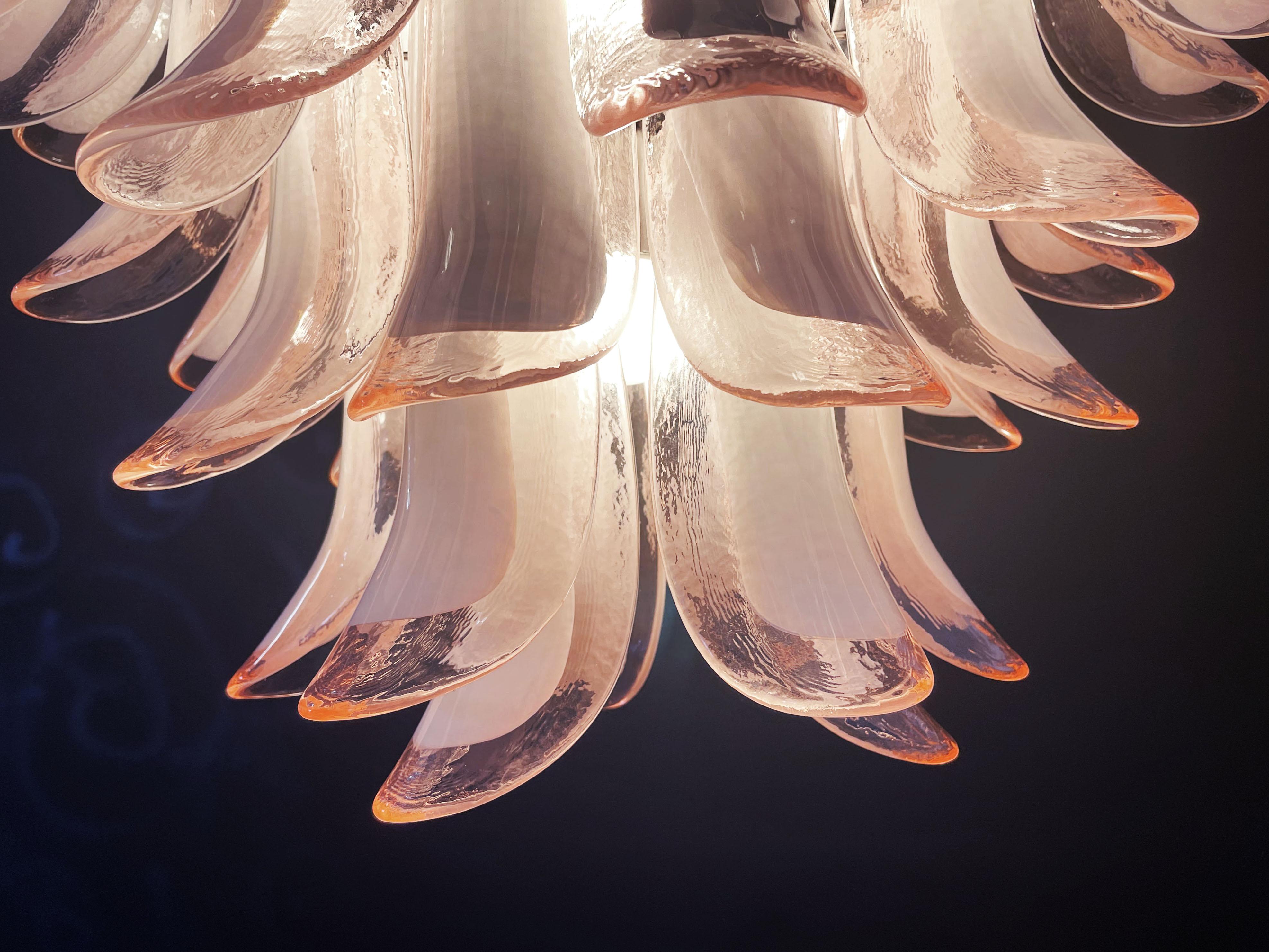 Italian vintage Murano chandelier - Mazzega - 41 pink lattimo glass petals For Sale 13