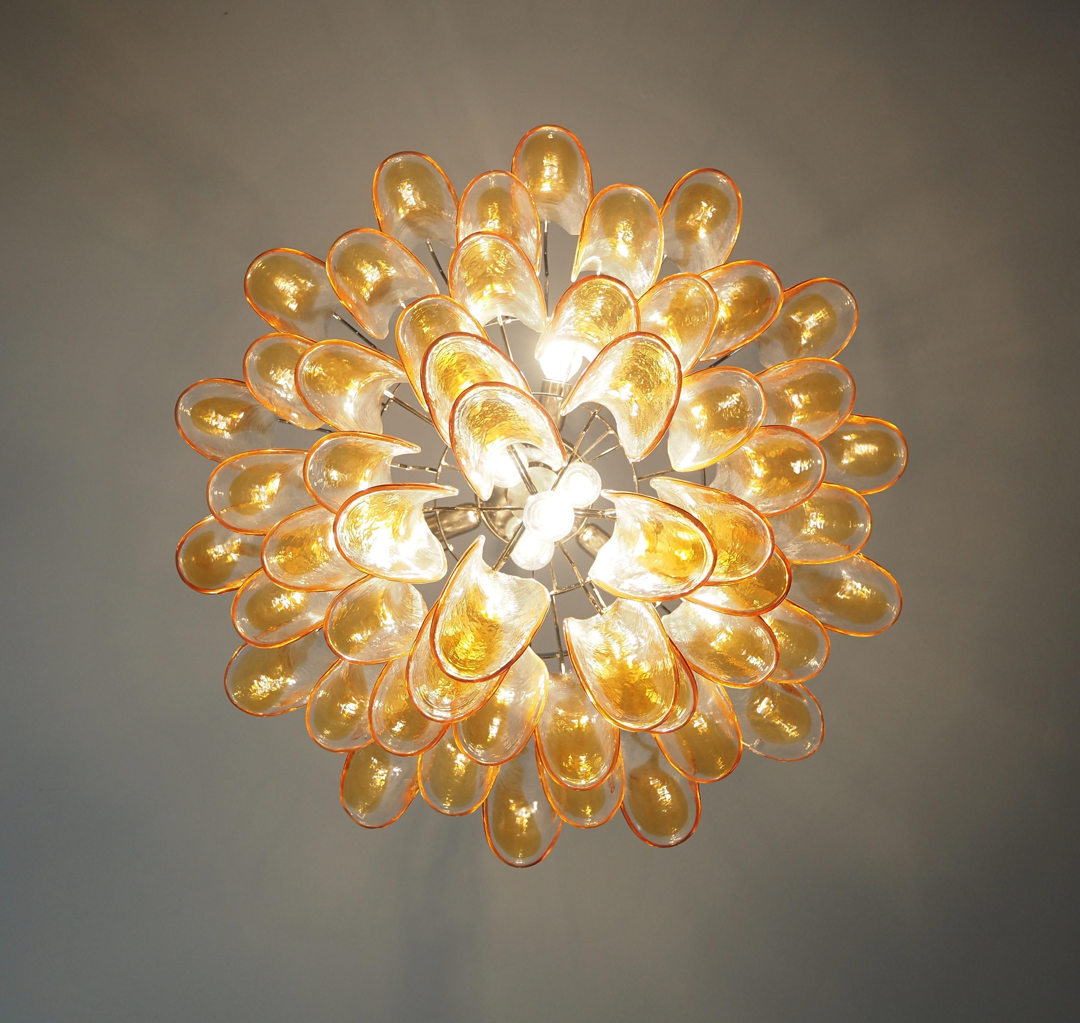 Italian vintage Murano chandelier - Mazzega - 53 amber glass petals For Sale 3