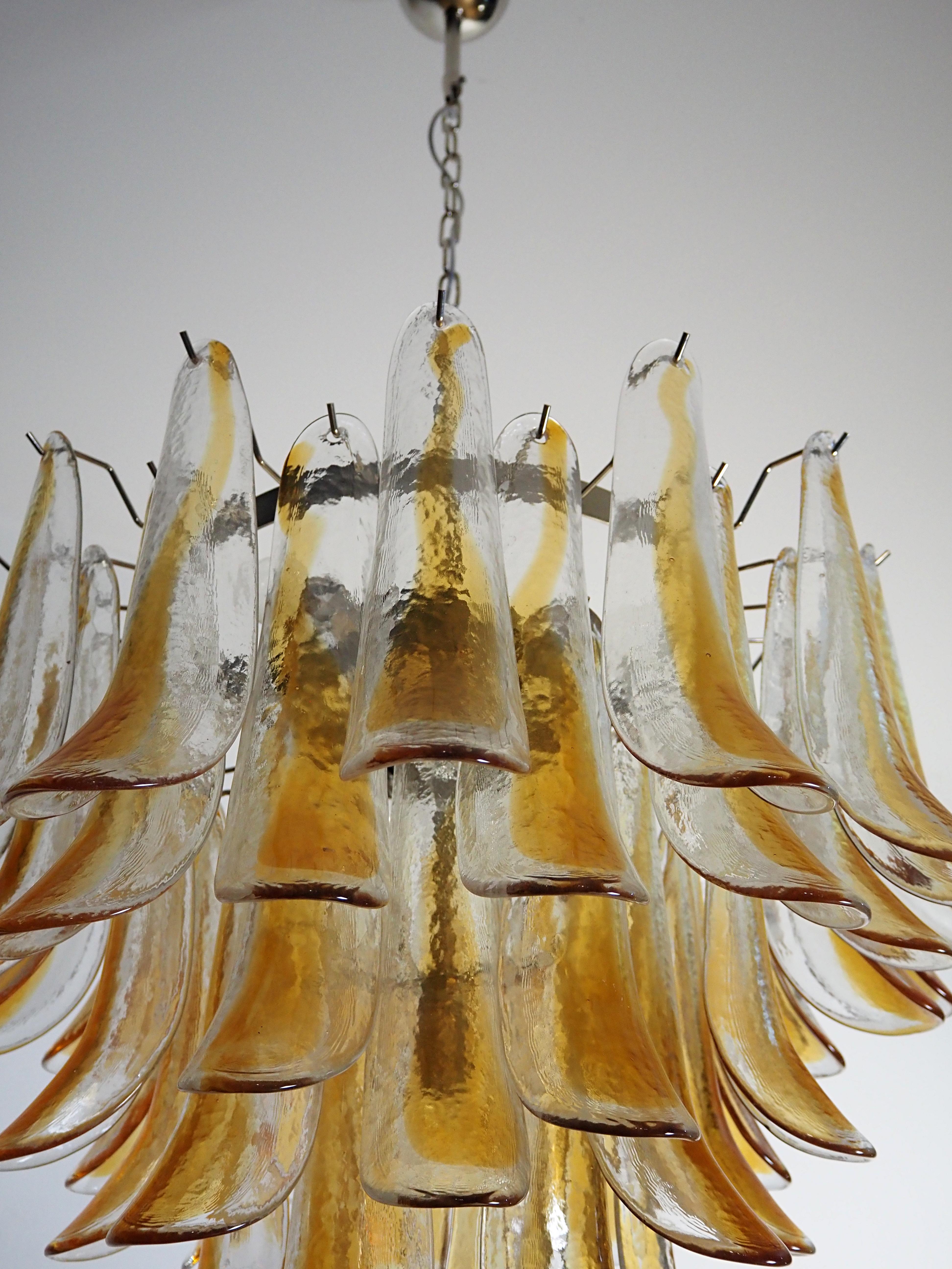 20th Century Italian vintage Murano chandelier - Mazzega - 53 amber glass petals For Sale