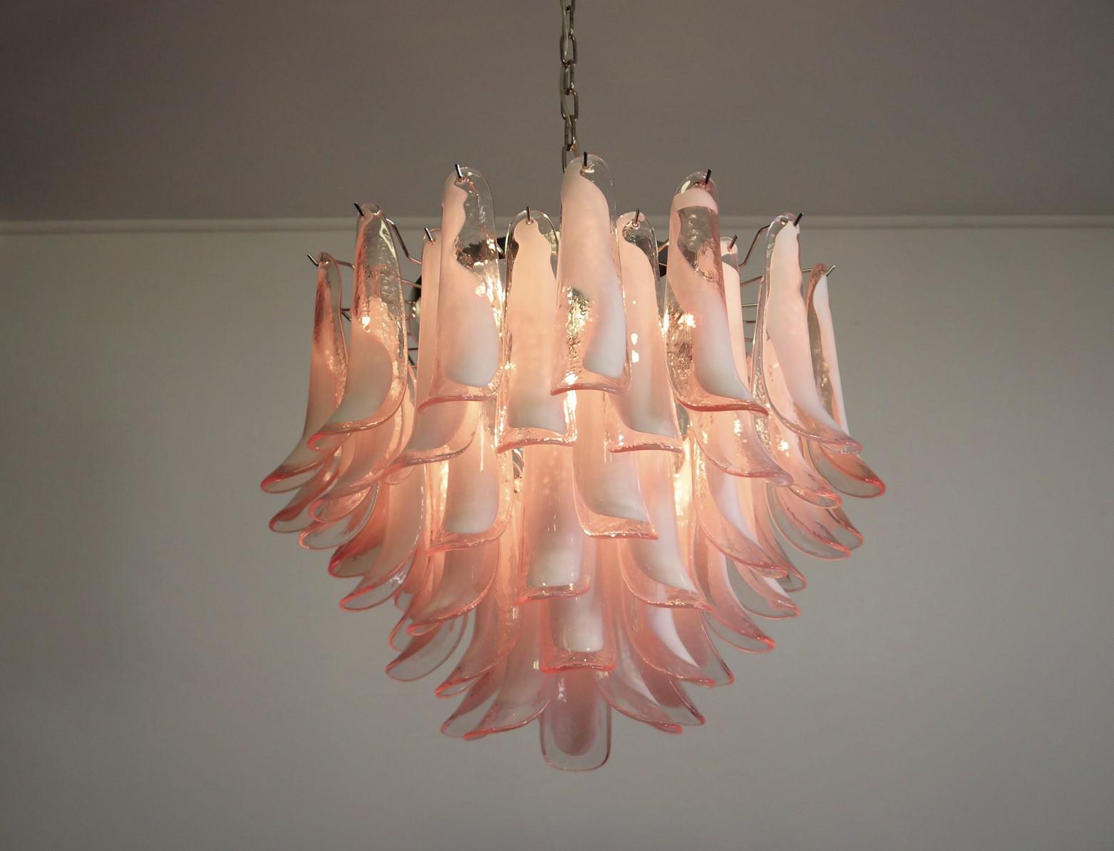 Italian Vintage Murano Chandelier, Mazzega, 53 Pink Lattimo Glass Petals 6