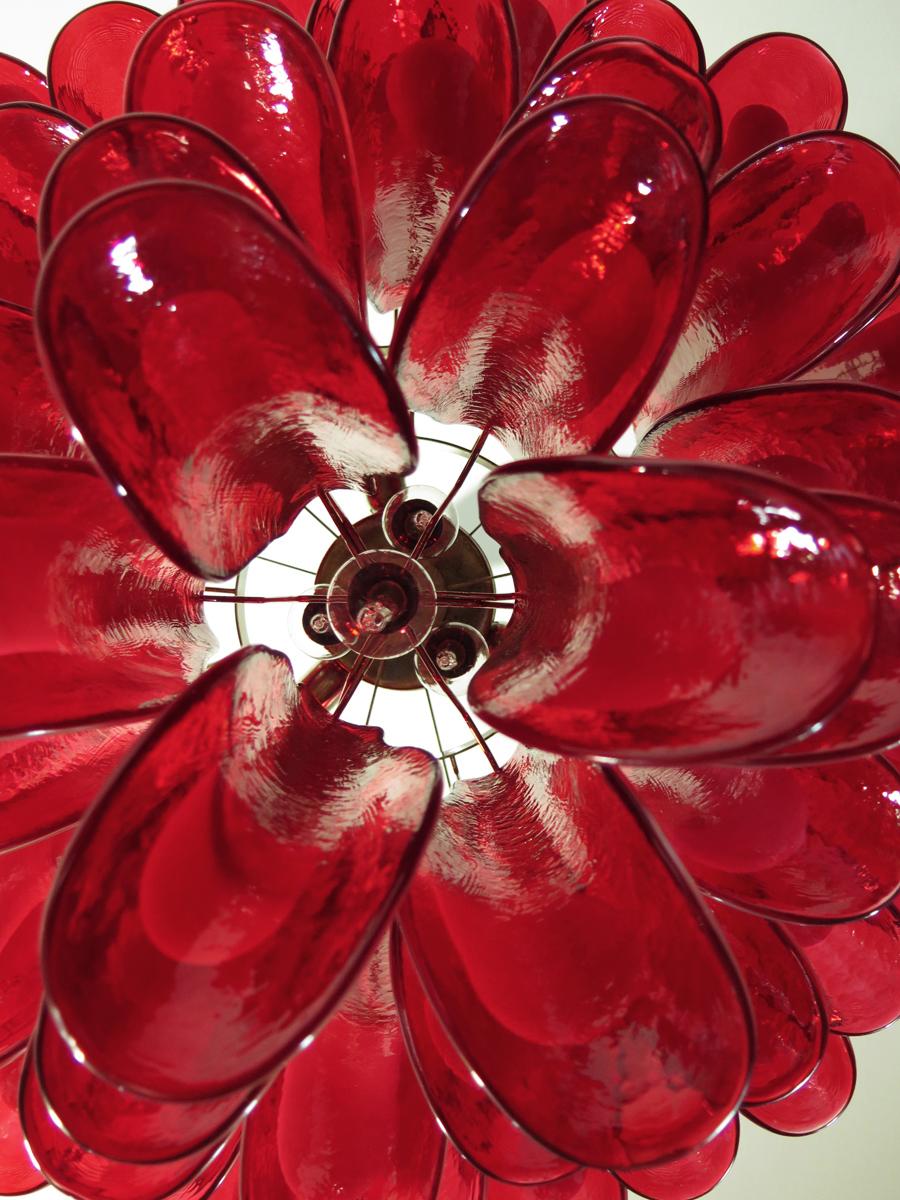 Italian Vintage Murano Chandelier, Mazzega, 53 Red Lattimo Glass Petals For Sale 4