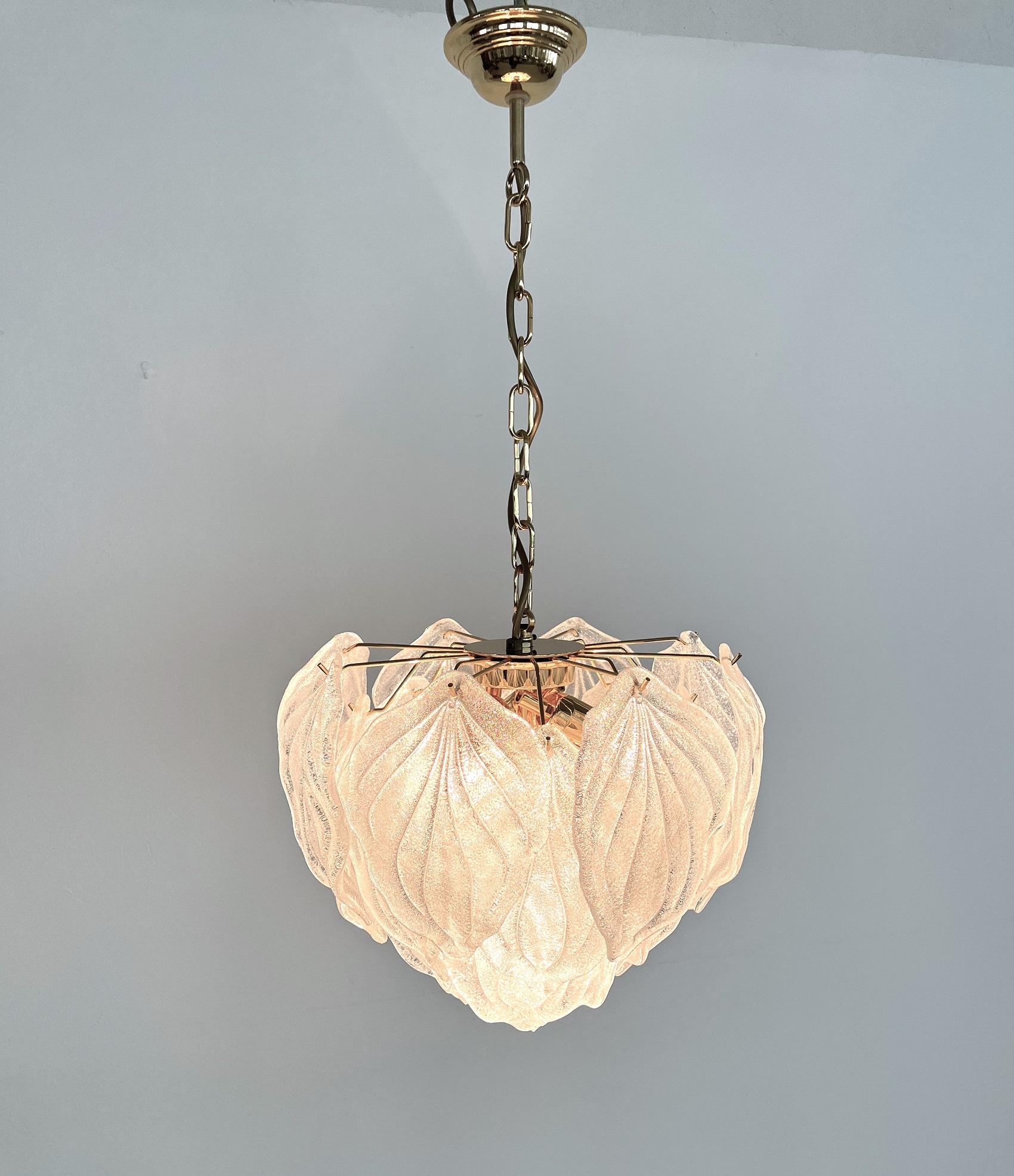 Italian Vintage Murano Chandelier with Glass Petals In Good Condition For Sale In Morazzone, Varese
