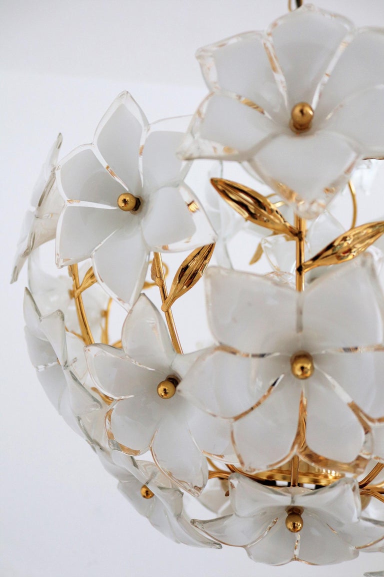 Italian Vintage Murano Glass and Brass Chandelier with White Glass Flowers, 1970 For Sale 3