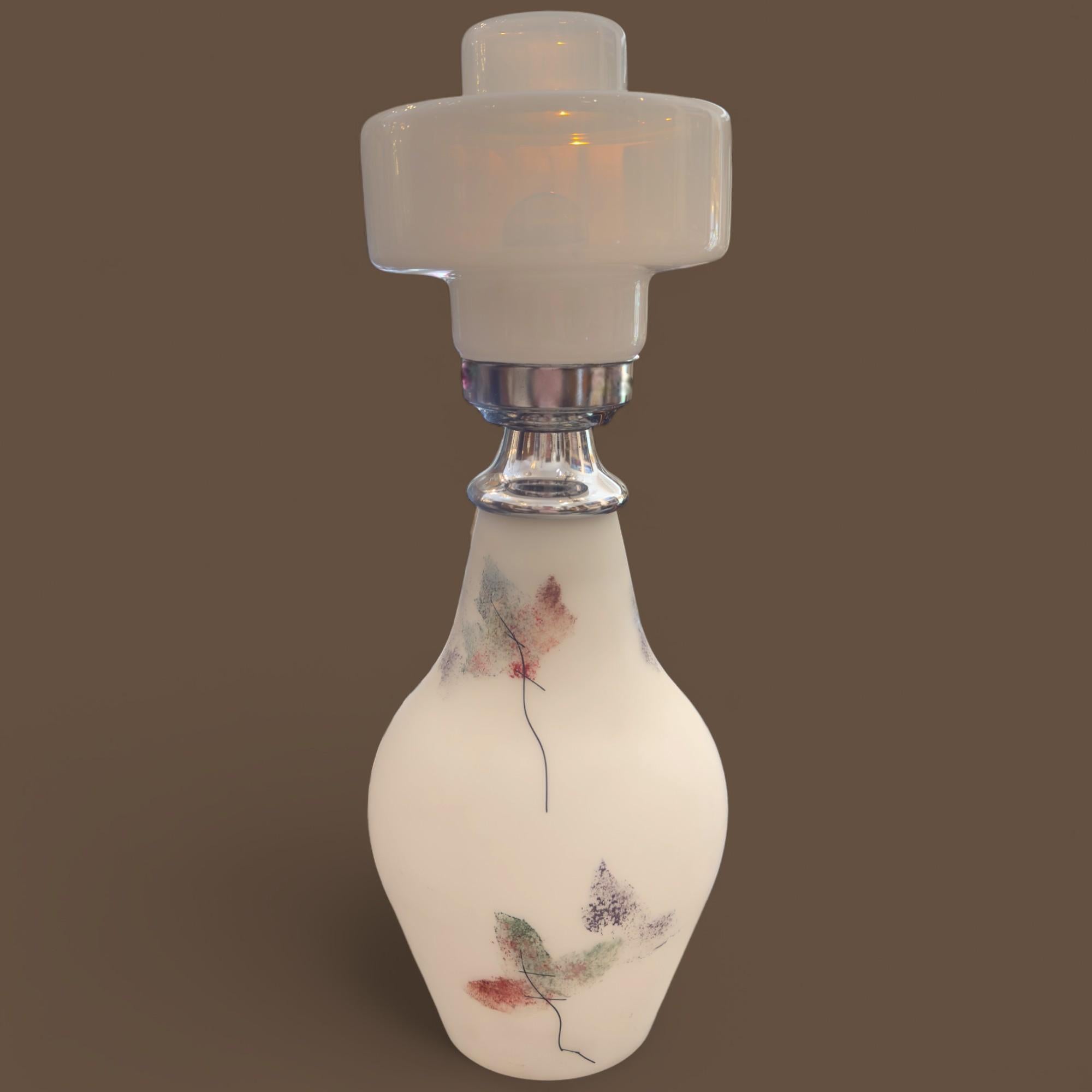 italien Vintage Italian Murano glass & chrome lamp, peint à la main, circa 1970 en vente