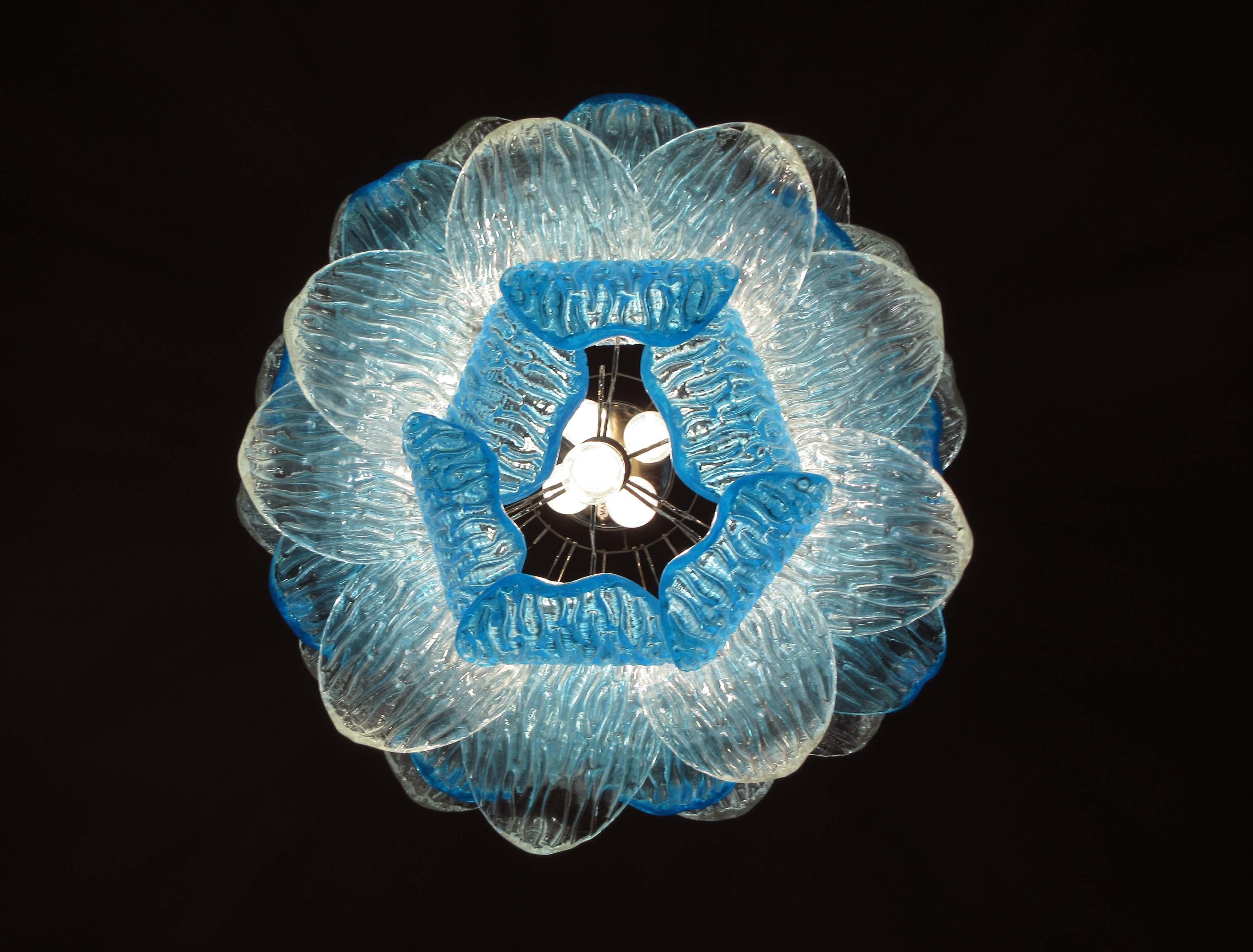 Araña italiana vintage de cristal de Murano - 38 vidrios - azul y trasparente en venta 5