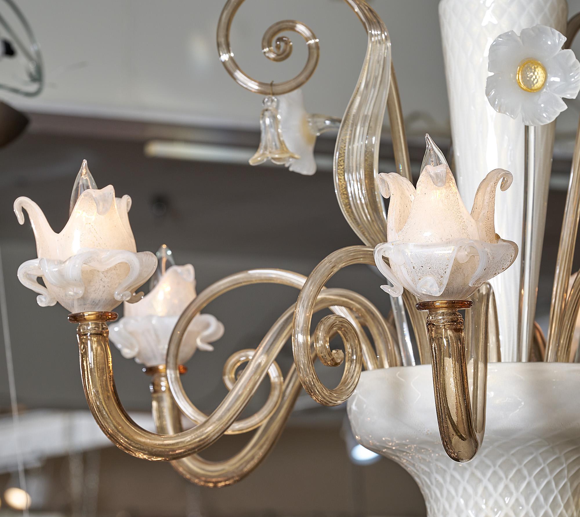 Milieu du XXe siècle Lustre italien vintage en verre de Murano par Venini en vente