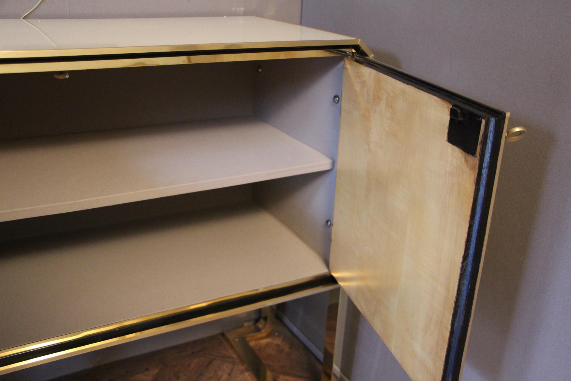  Pair Of Murano Grey and Beige Glass Clad Cabinets In Excellent Condition In Saint-Ouen, FR