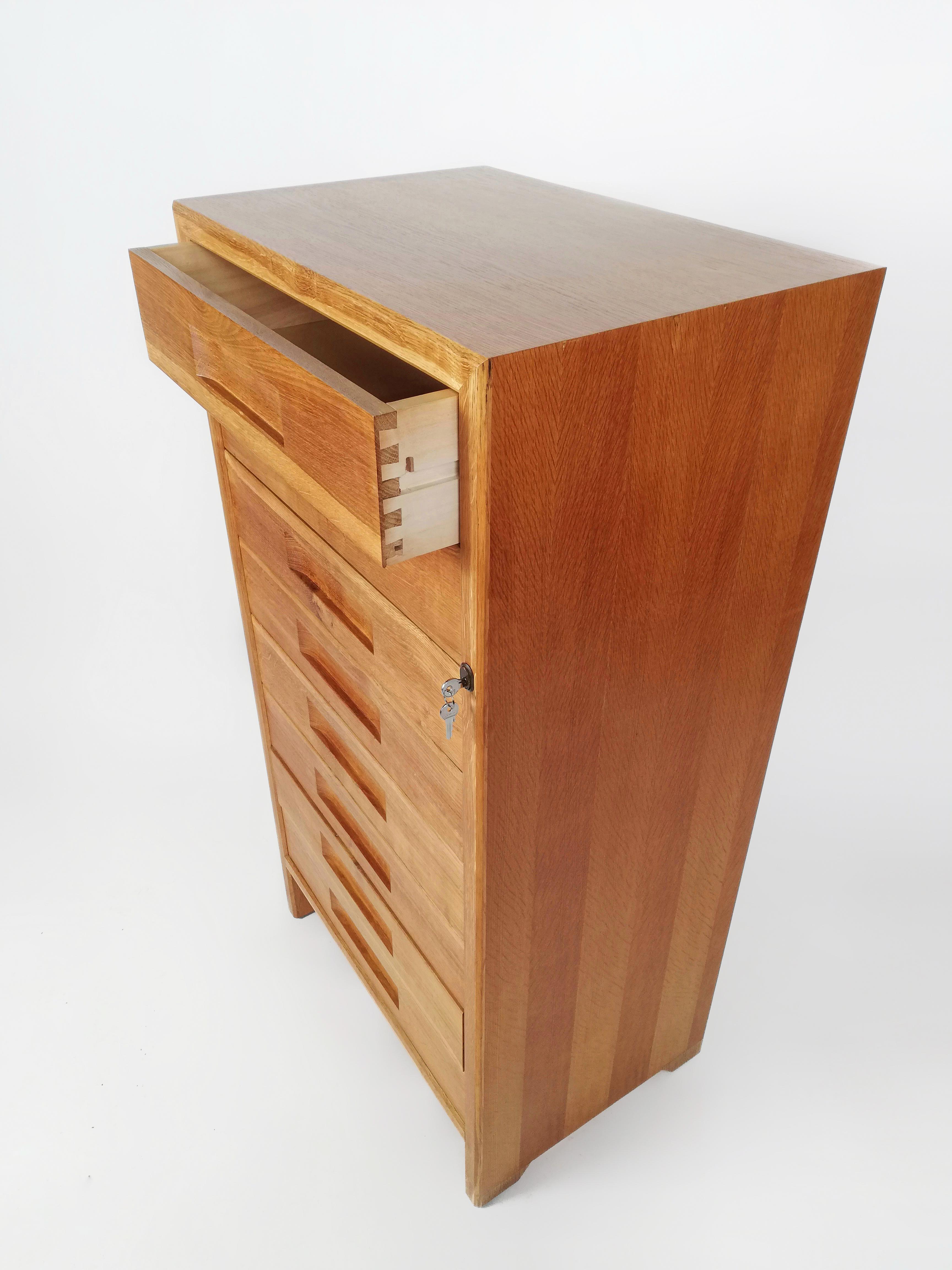 Italian Vintage Oak and Birch Wood Office Tallboy Chest of Drawers, 1960s For Sale 1