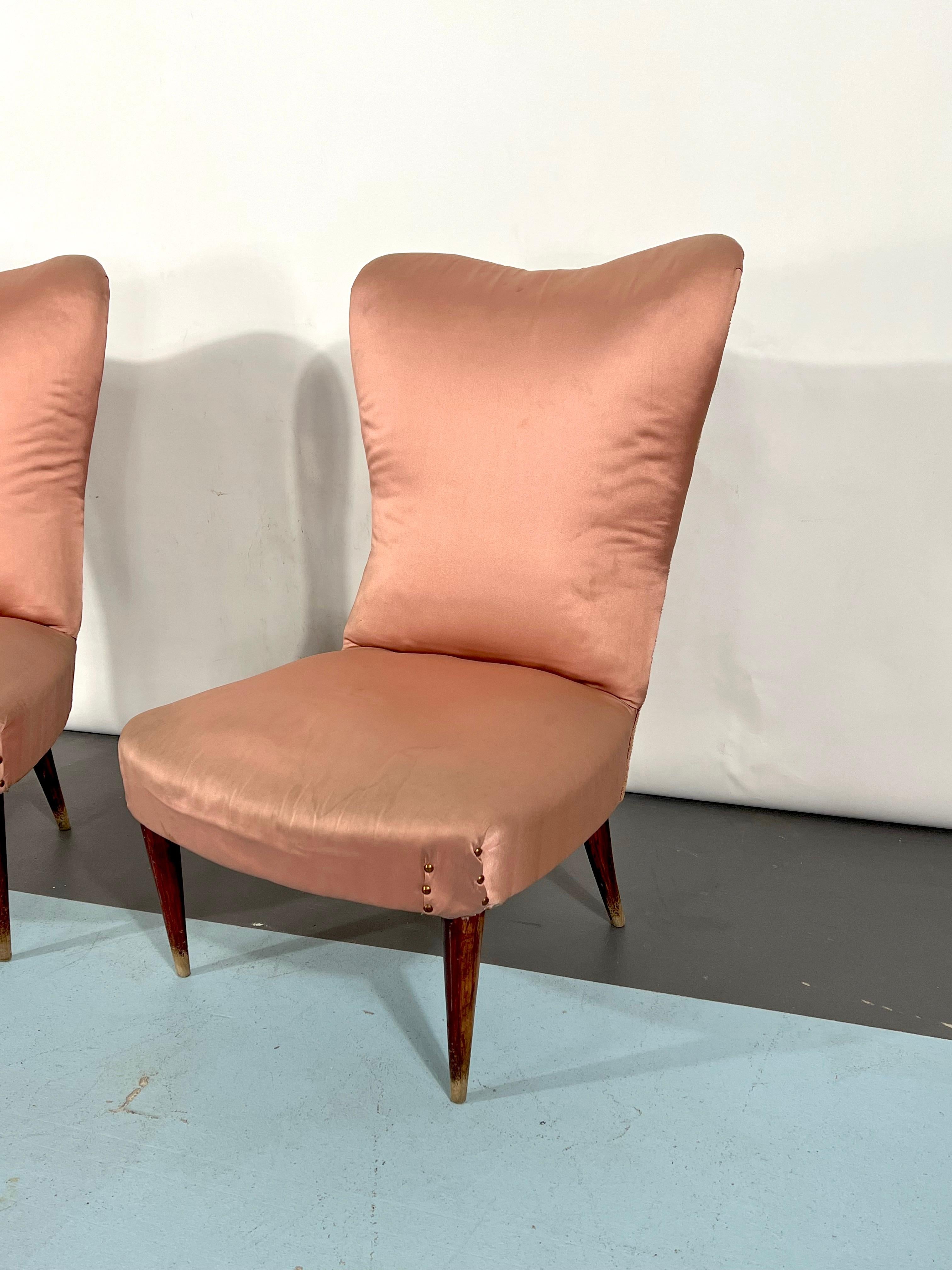 Mid-Century Modern Italian Vintage Pair of Club Armchairs in the Manner of Gio Ponti, 1950s For Sale