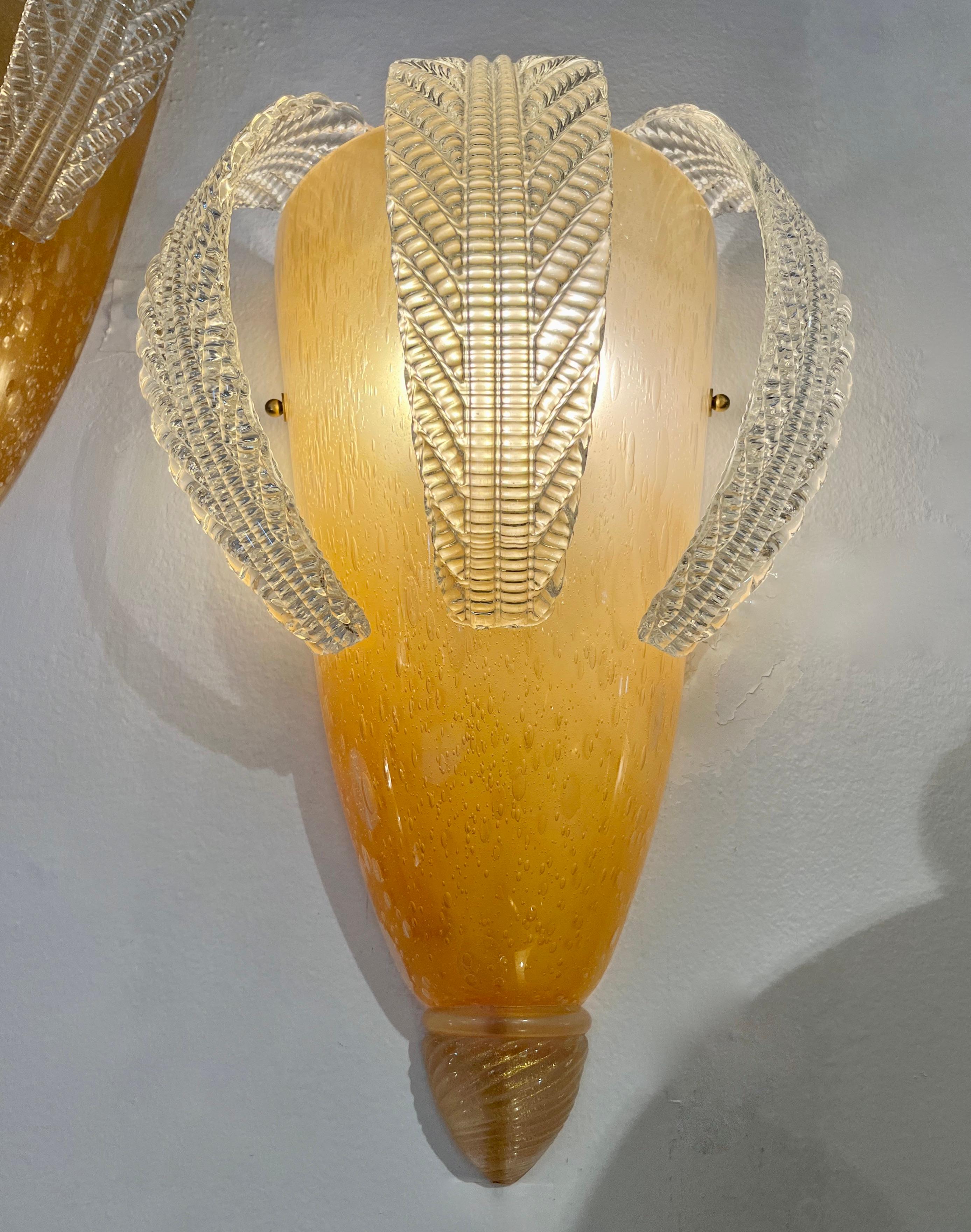 Italian Vintage Pair of Sconces in Amber Gold Glass with Hanging Crystal Leaves For Sale 4