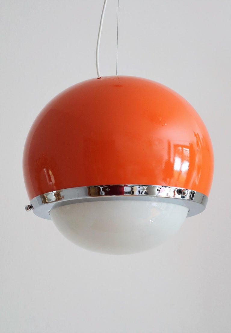 Italian Midcentury Pendant Lamp from the Space Age in Glass and Aluminium 1960s