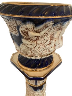 Piantana e ornamento in porcellana d'epoca italiana