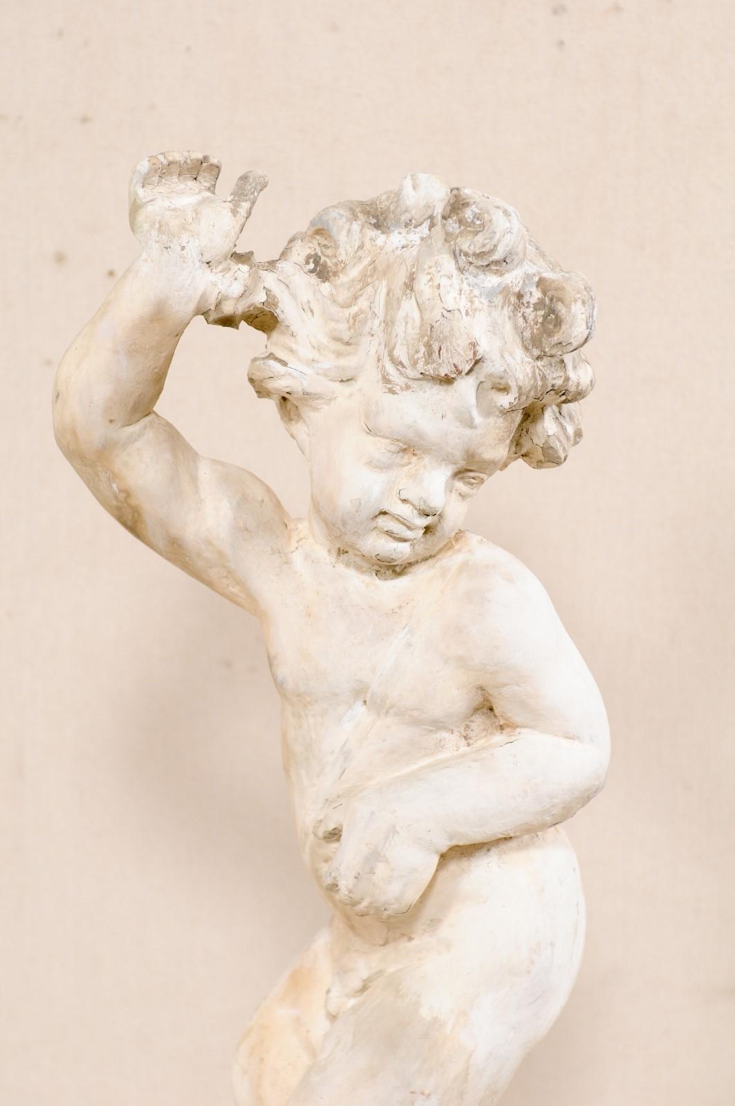 Renaissance Italien Vintage Putto Statue de bois sculpté à la main:: stands en vente