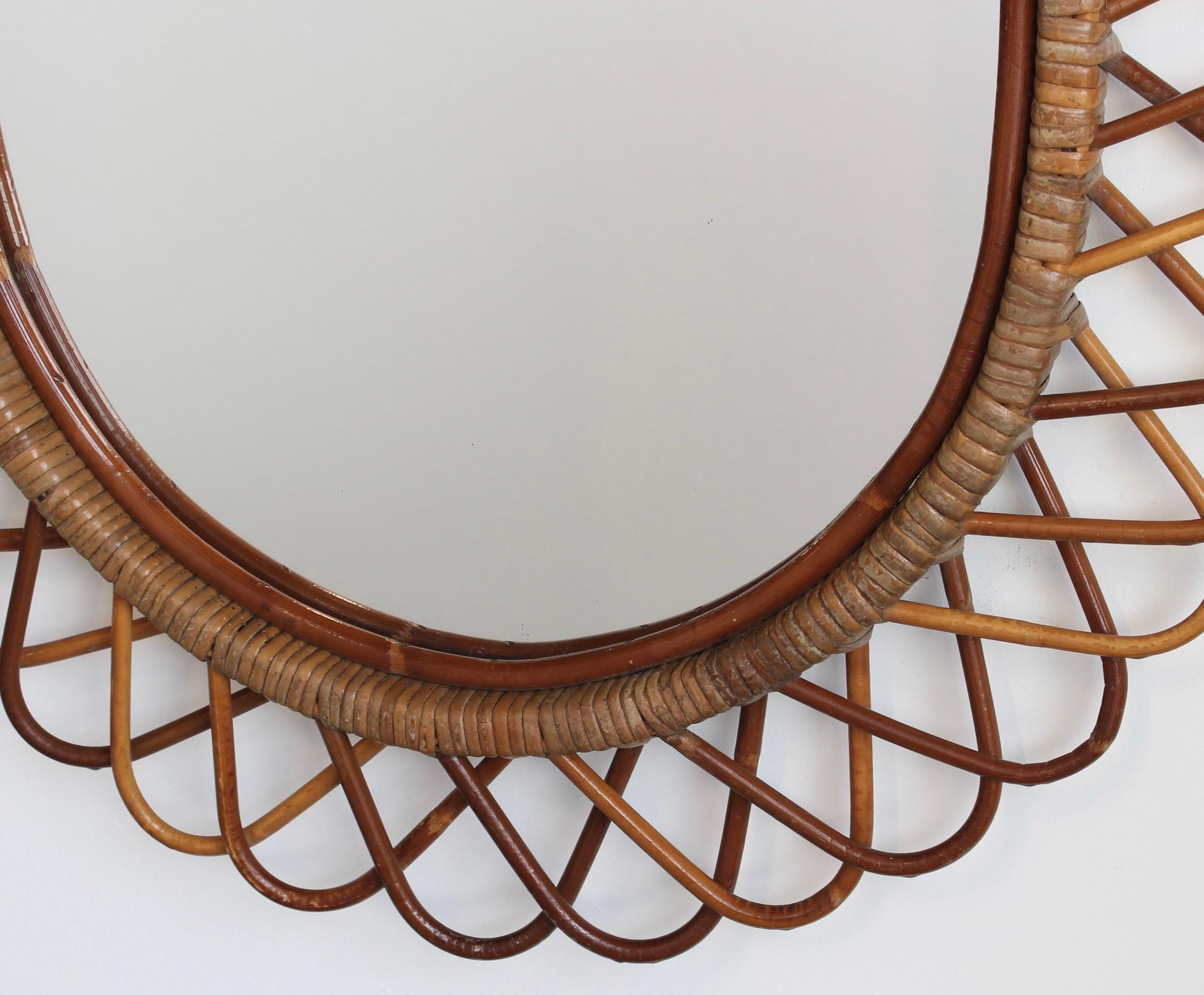 Italienischer Vintage Rattan Wandspiegel (ca. 1960er Jahre) im Angebot 2