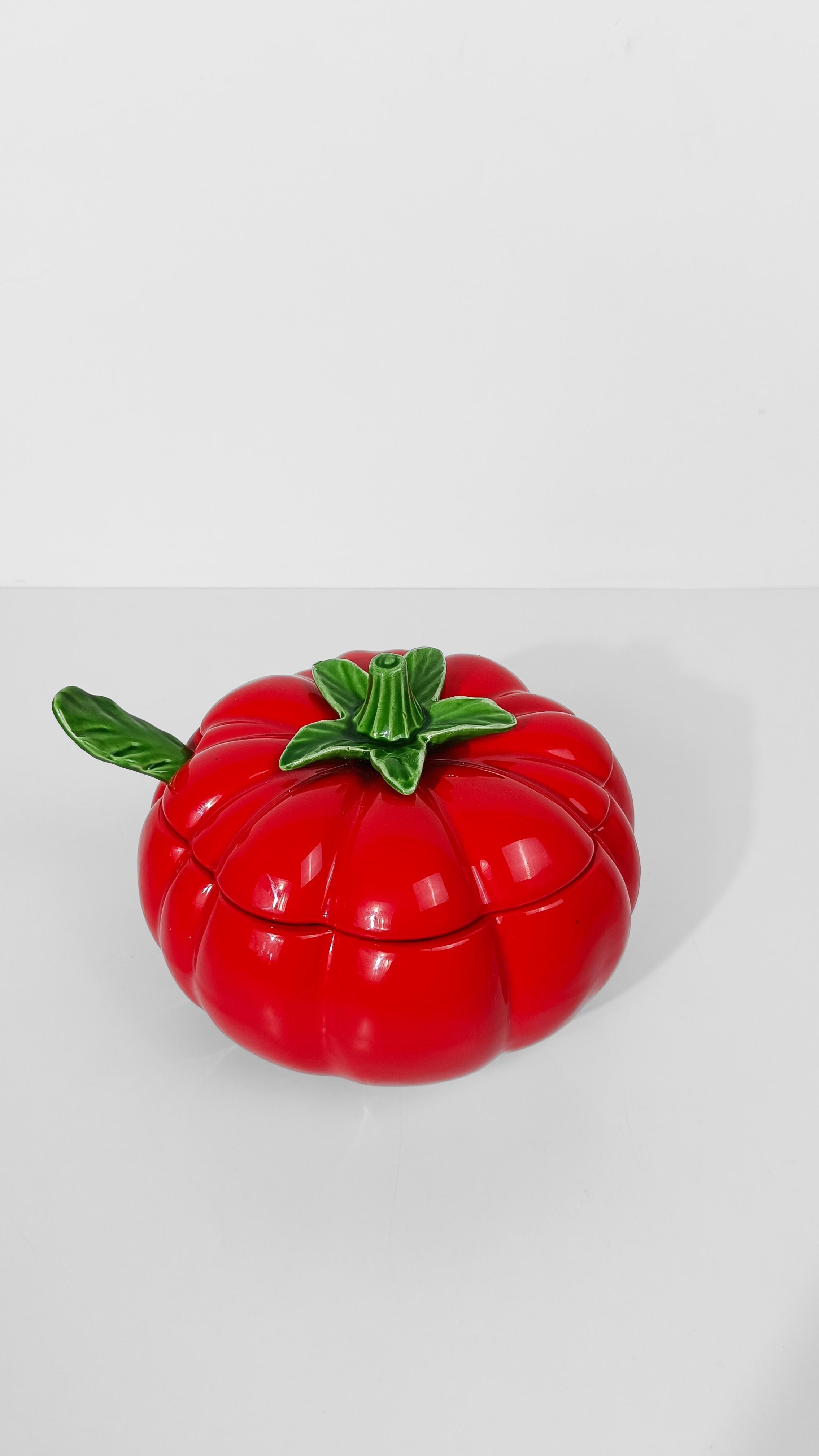 Italian Vintage Red Tomato Tureen in Majolica Ceramic, 70s For Sale 7