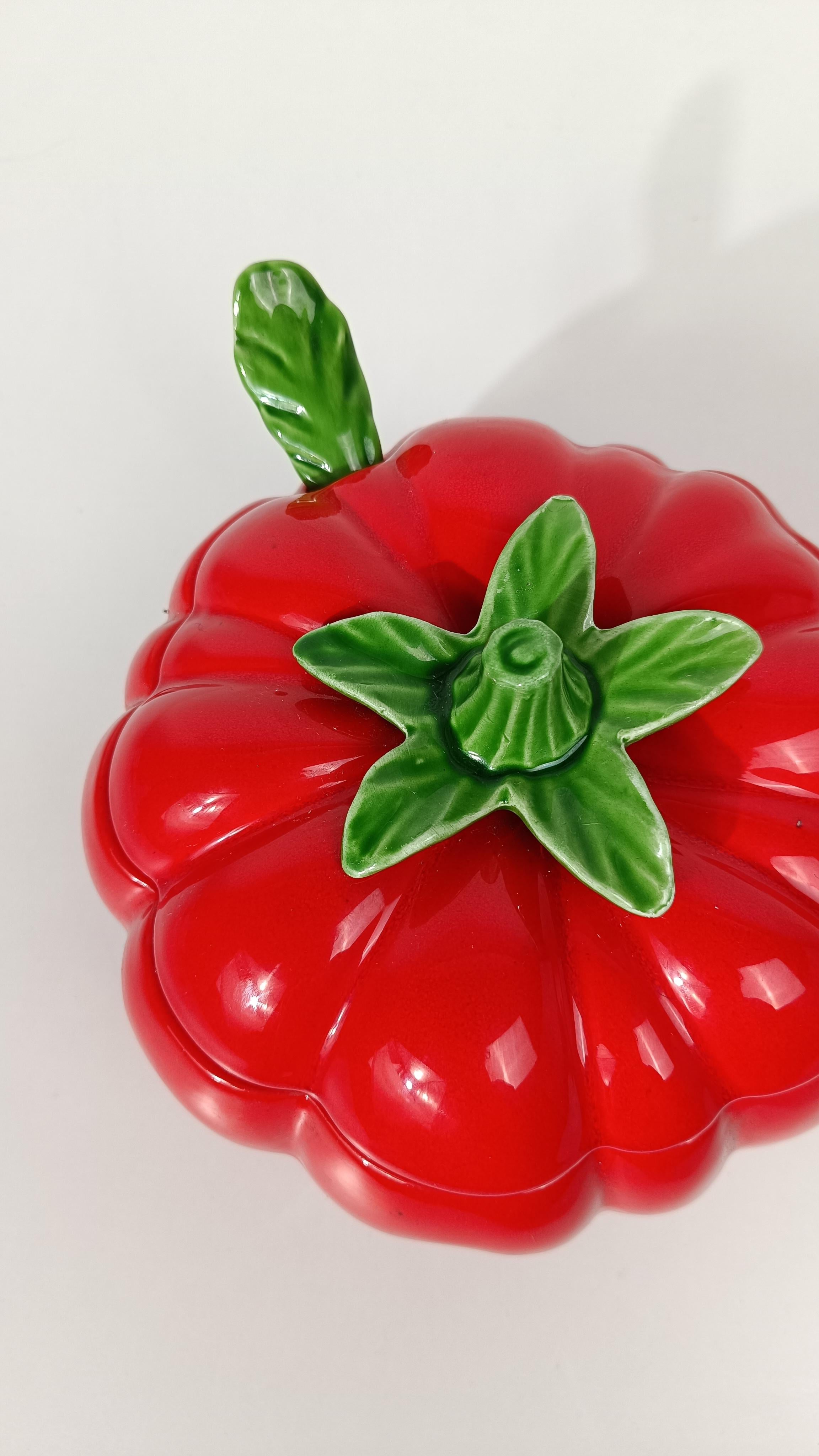 Italian Vintage Red Tomato Tureen in Majolica Ceramic, 70s For Sale 2