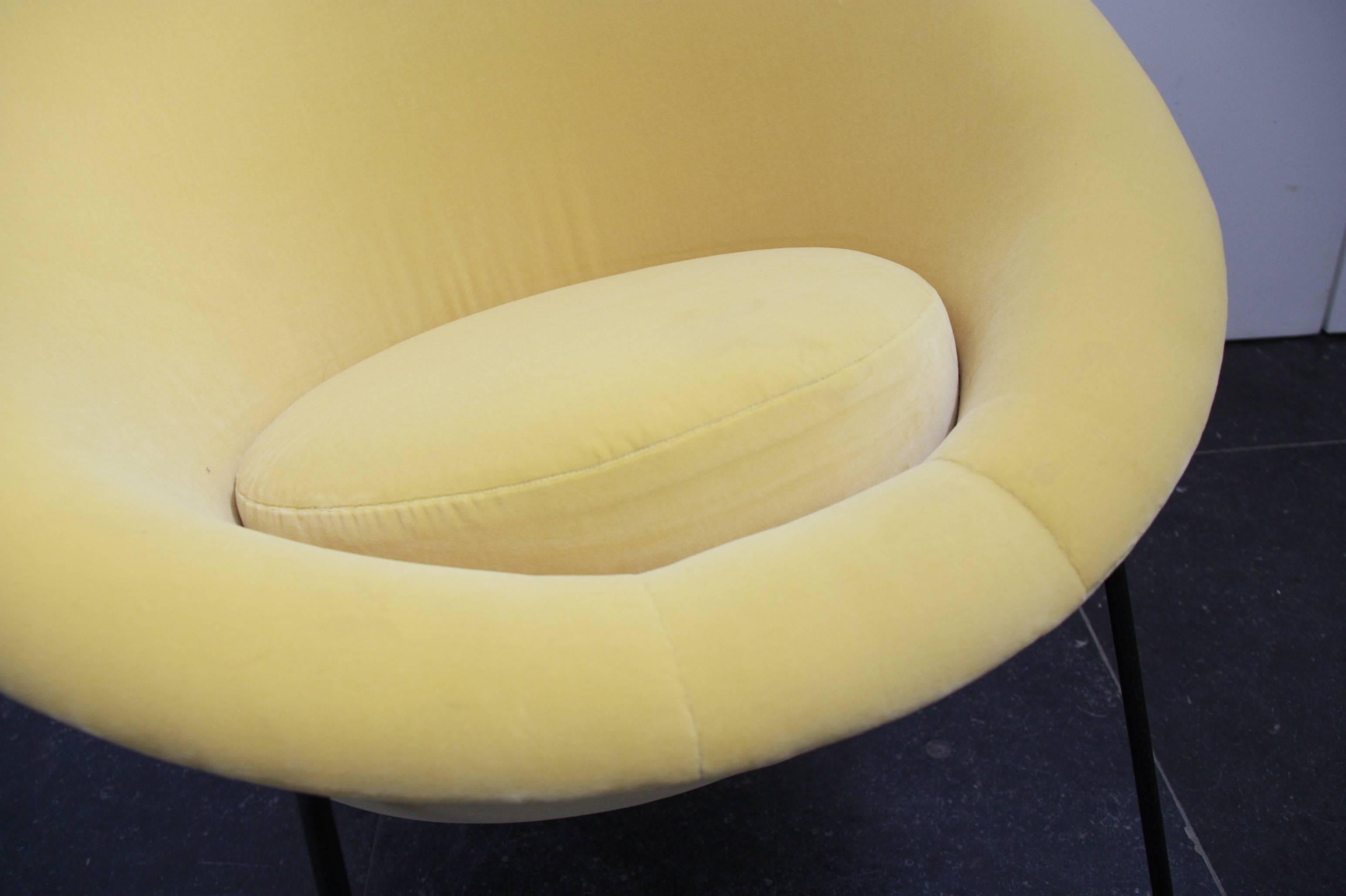 Italian Vintage Round Armchair Attributed to Vittorio Vigano, circa 1960 In Good Condition For Sale In Belgium, Brussels