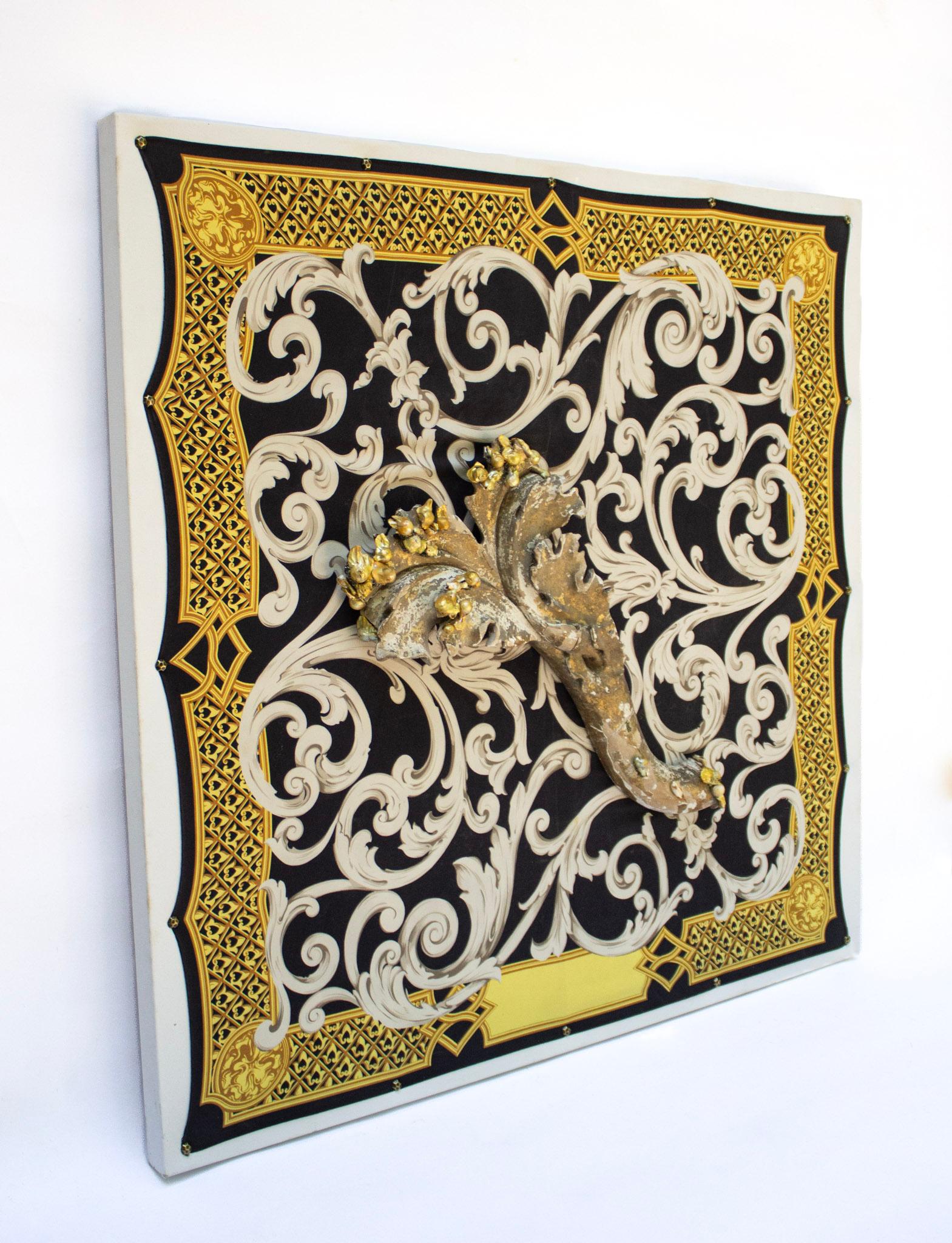Italienischer Vintage-Schal mit Fragment aus dem 18. Jahrhundert und Barockperlen auf Leinwand (18. Jahrhundert und früher) im Angebot