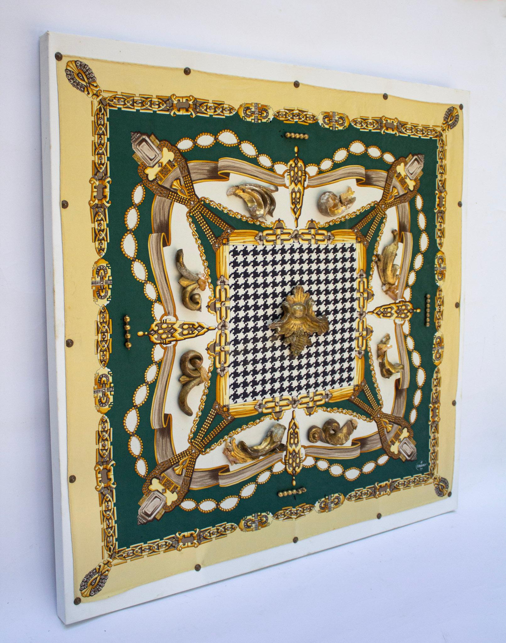 Italienischer Vintage-Schal mit Fragmenten aus dem 18. Jahrhundert und Aurora-Quarz auf Leinwand im Angebot 4