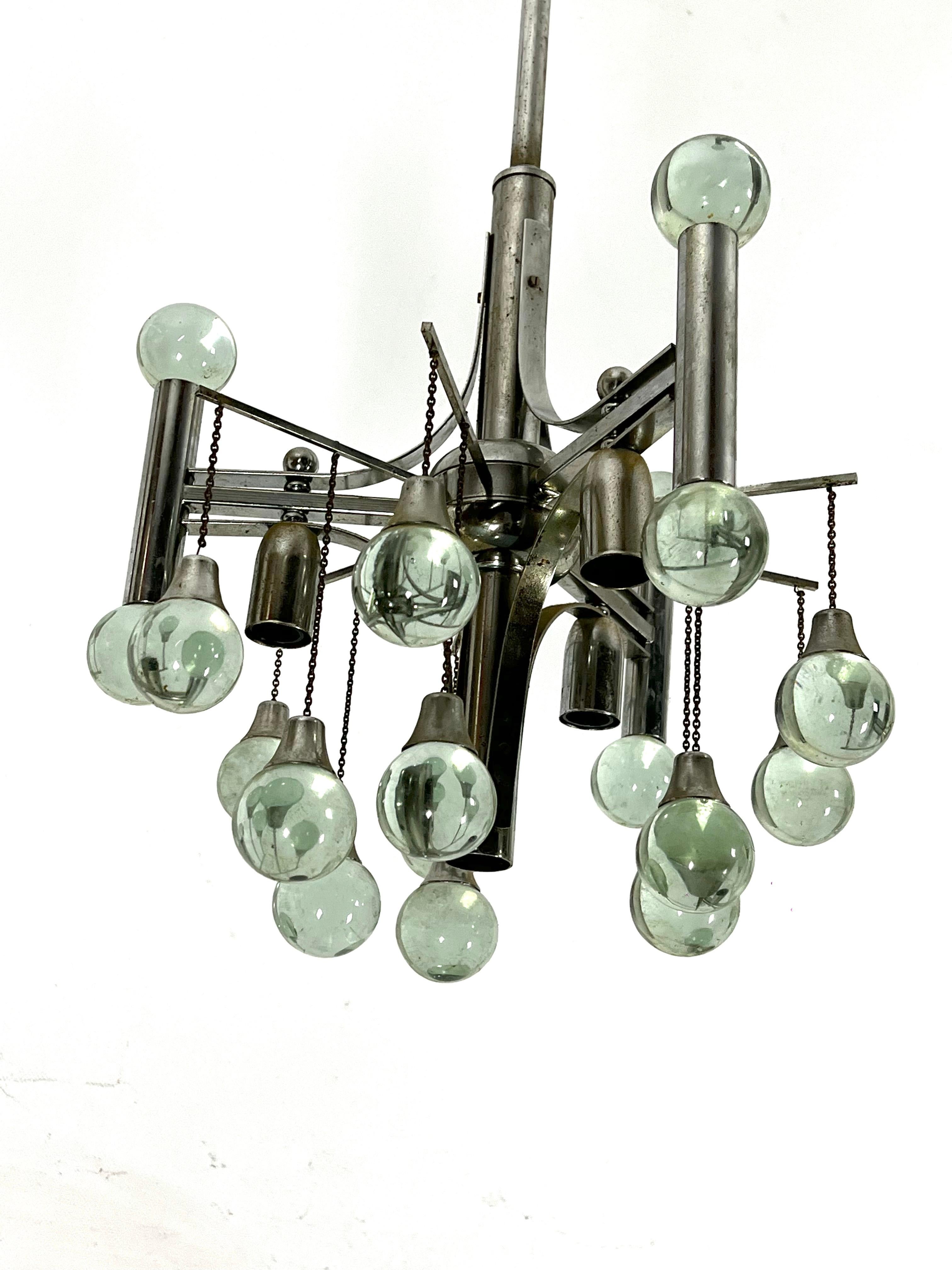 20th Century Italian Vintage Sciolari chandelier in chrome and glass from 70s For Sale