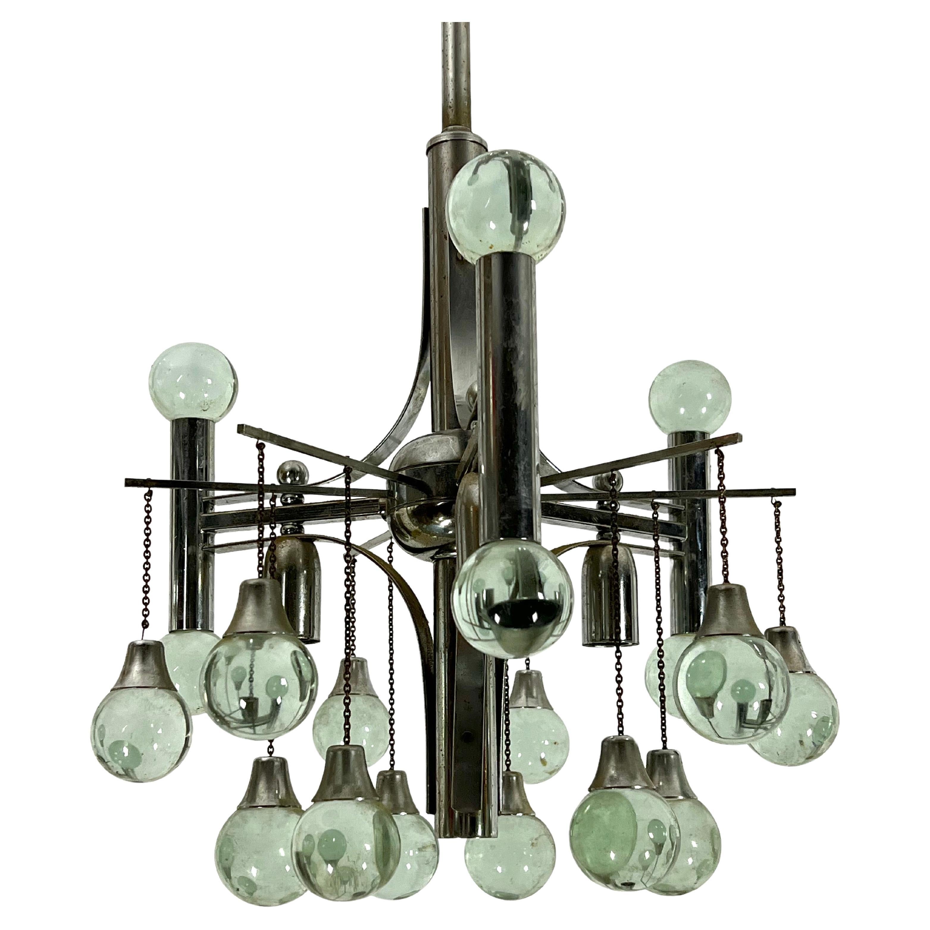 Italian Vintage Sciolari chandelier in chrome and glass from 70s For Sale