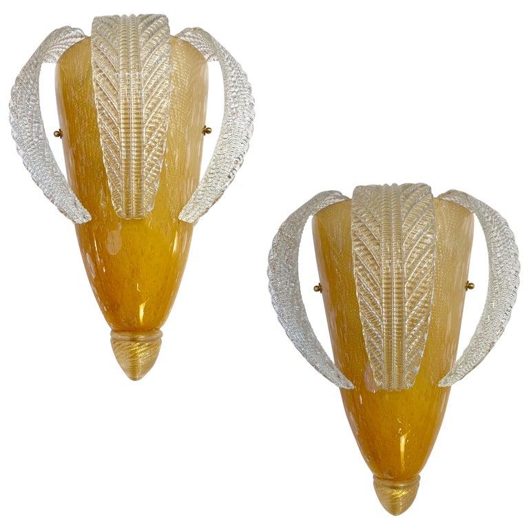 Metallo Sconce Vintage Italian in vetro oro ambrato con foglie di cristallo pendenti in vendita