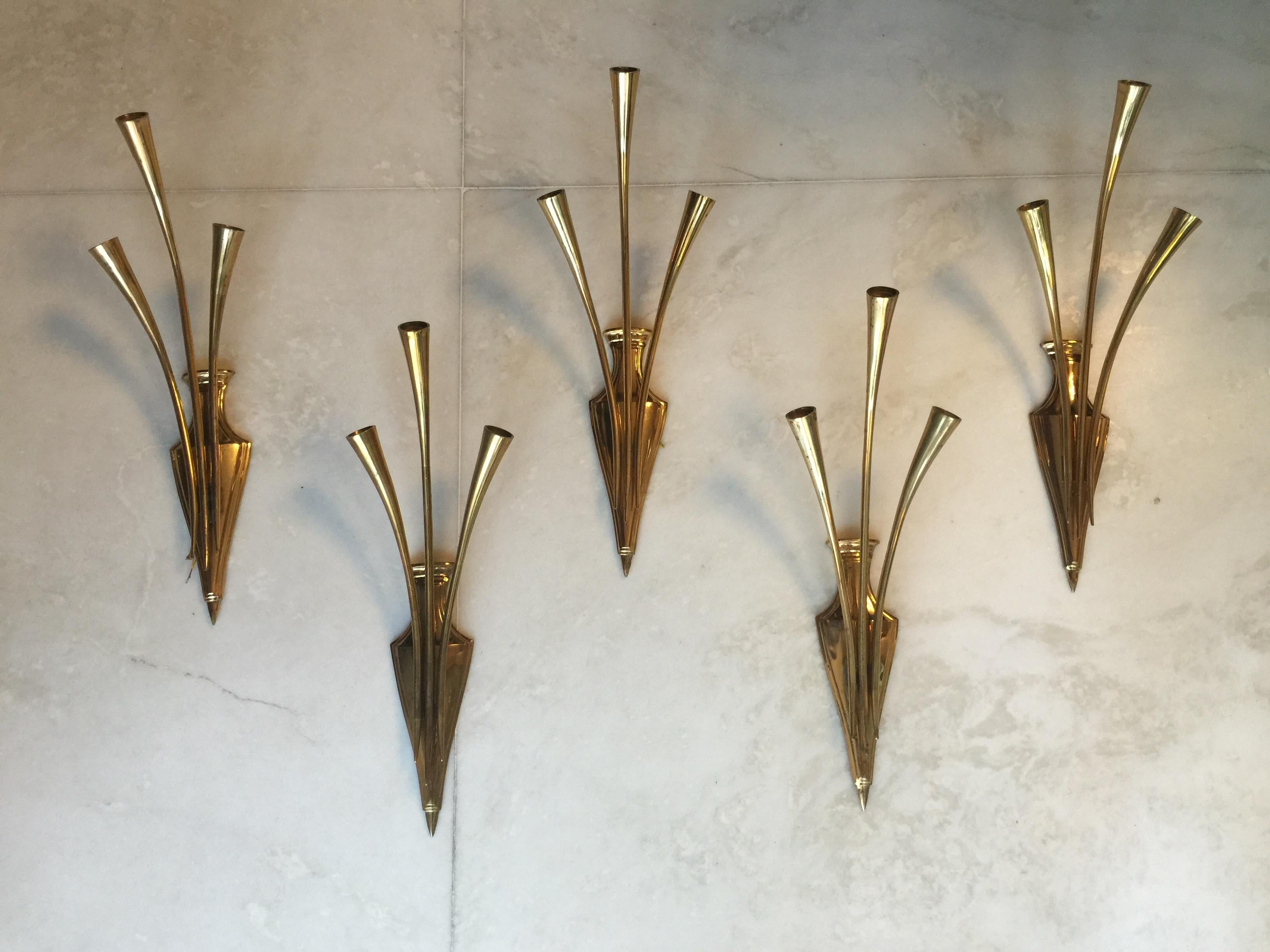 Italian Vintage brass Sconces by Oscar Torlasco for Lumi, Set of Five For Sale 5
