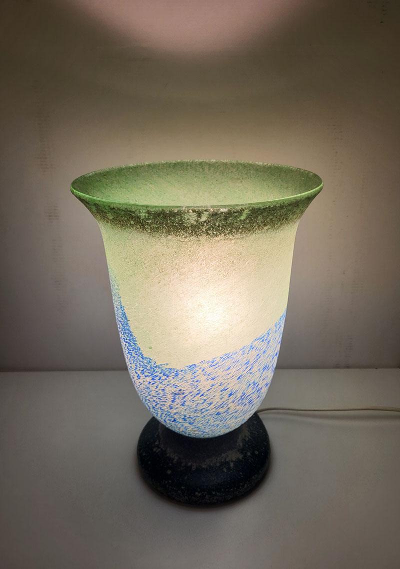 Lampe de table ou de chevet italienne sculpturale en verre d'art de Murano, 1970 Bon état - En vente à Berlin, DE