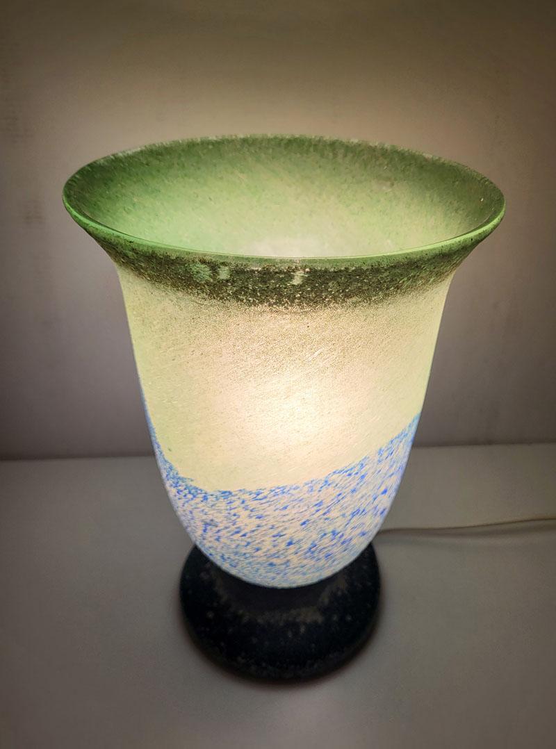 Late 20th Century Italian Vintage Sculptural Murano Art Glass Table or Bedside Light, 1970s For Sale