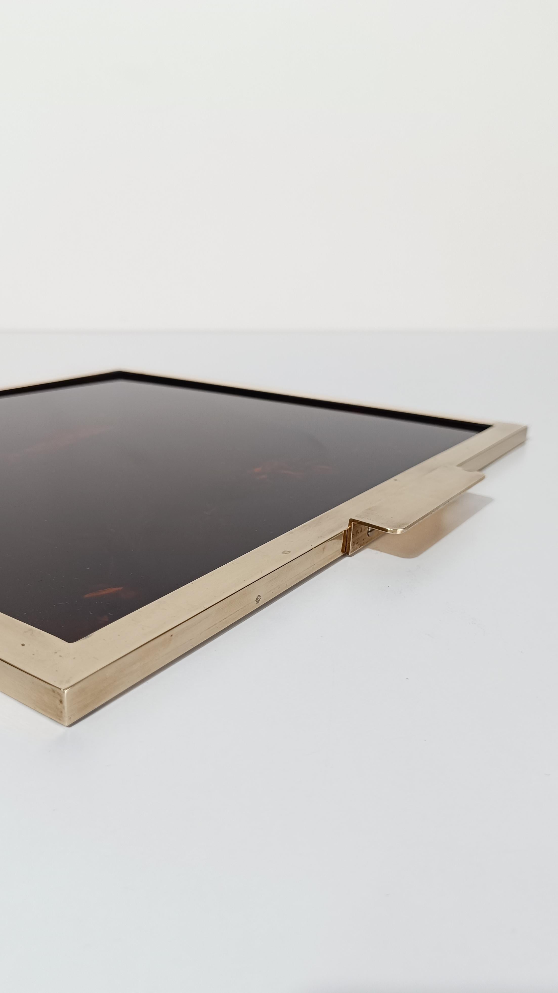 Italian Vintage Serving Square Tray in Faux Tortoiseshell Lucite & Brass, 70s For Sale 8